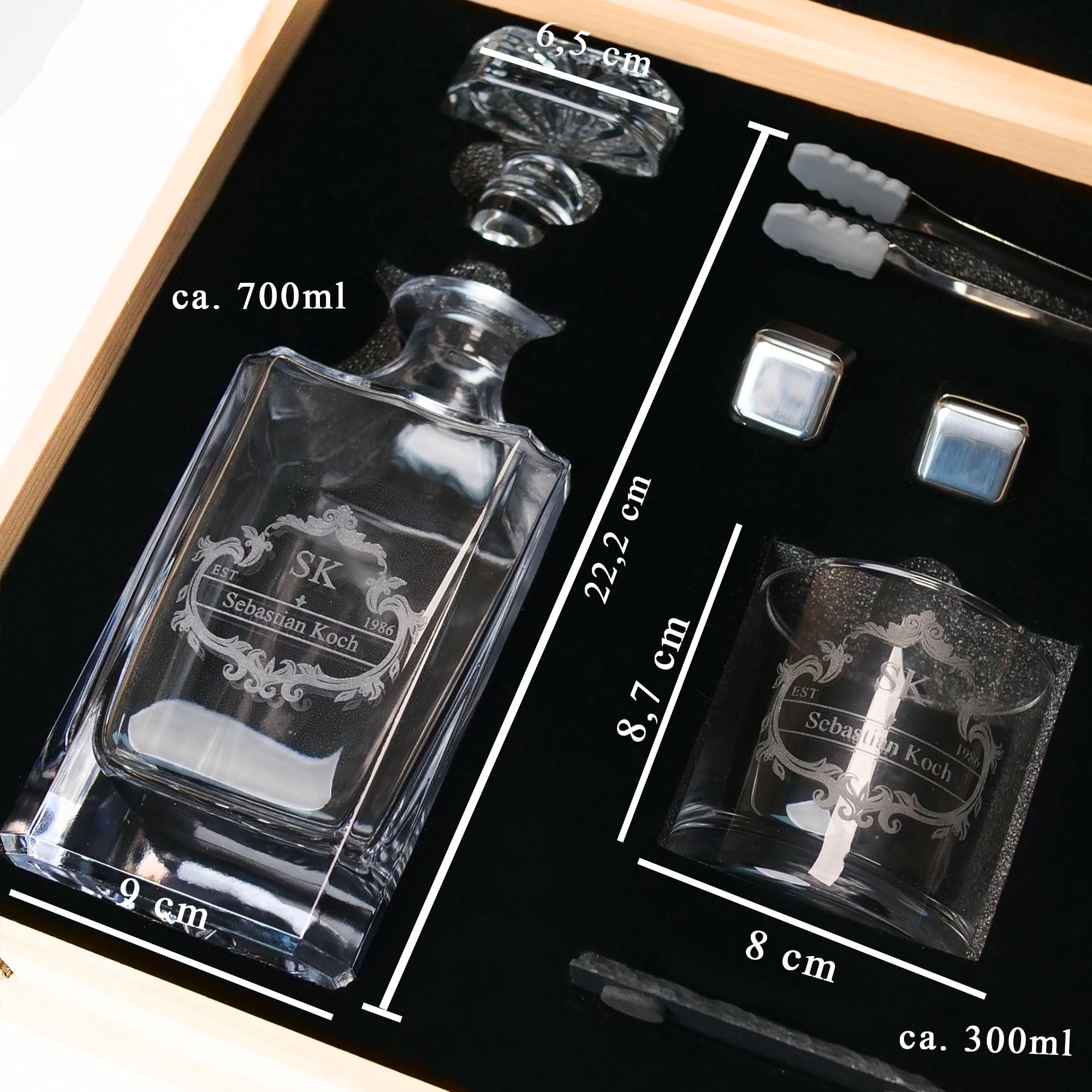 LOOXIS Personalisiertes Whisky Geschenkset mit Namen & Motiv graviert - 1x 300ml Whiskyglas, 700ml Karaffe, 1x Edelstahleiswürfel- Geschenkidee Männer, Vatertag, Weihnachten - Geschenkset 1, Motiv 1
