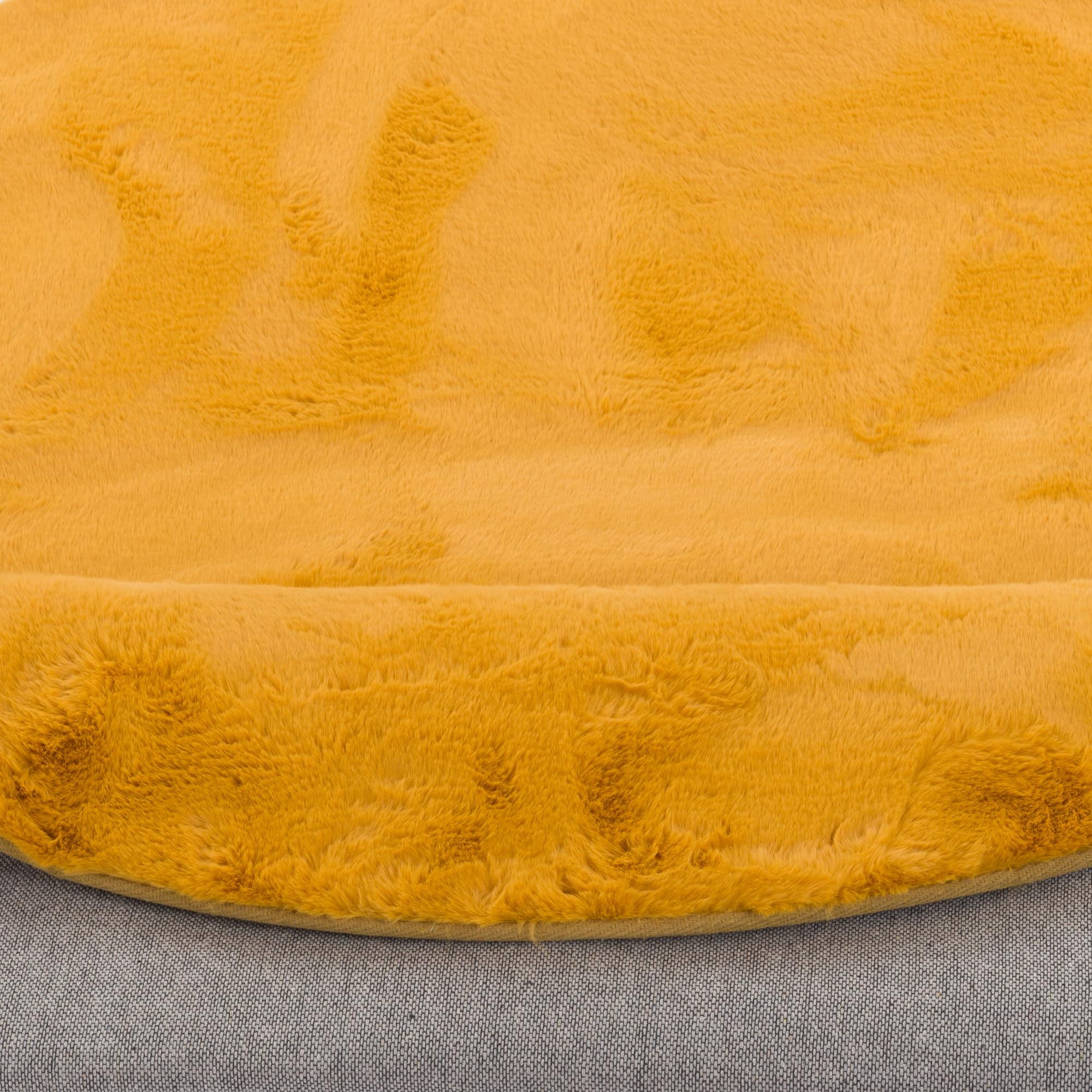 Pergamon Luxus Super Soft Fellteppich Plush Curry Rund in 3 Größen