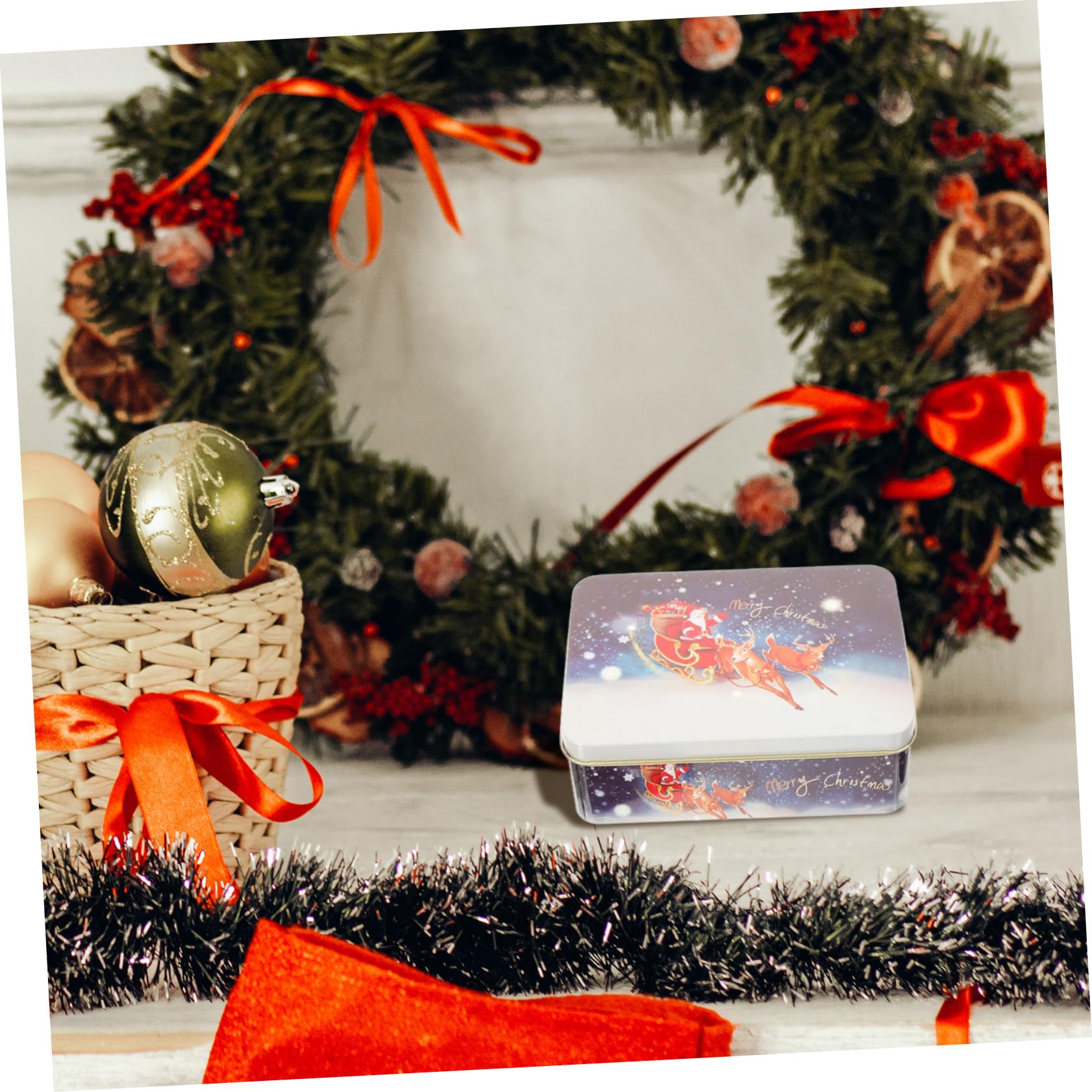 TOGEVAL 8 Teiliges Weihnachtsdose aus Metall Kleine Eckige Geschenkboxen mit Deckel Stabile Blechboxen für Weihnachtskarten und Geschenke Farbenfrohe Wiederverwendbare Vorratsdose