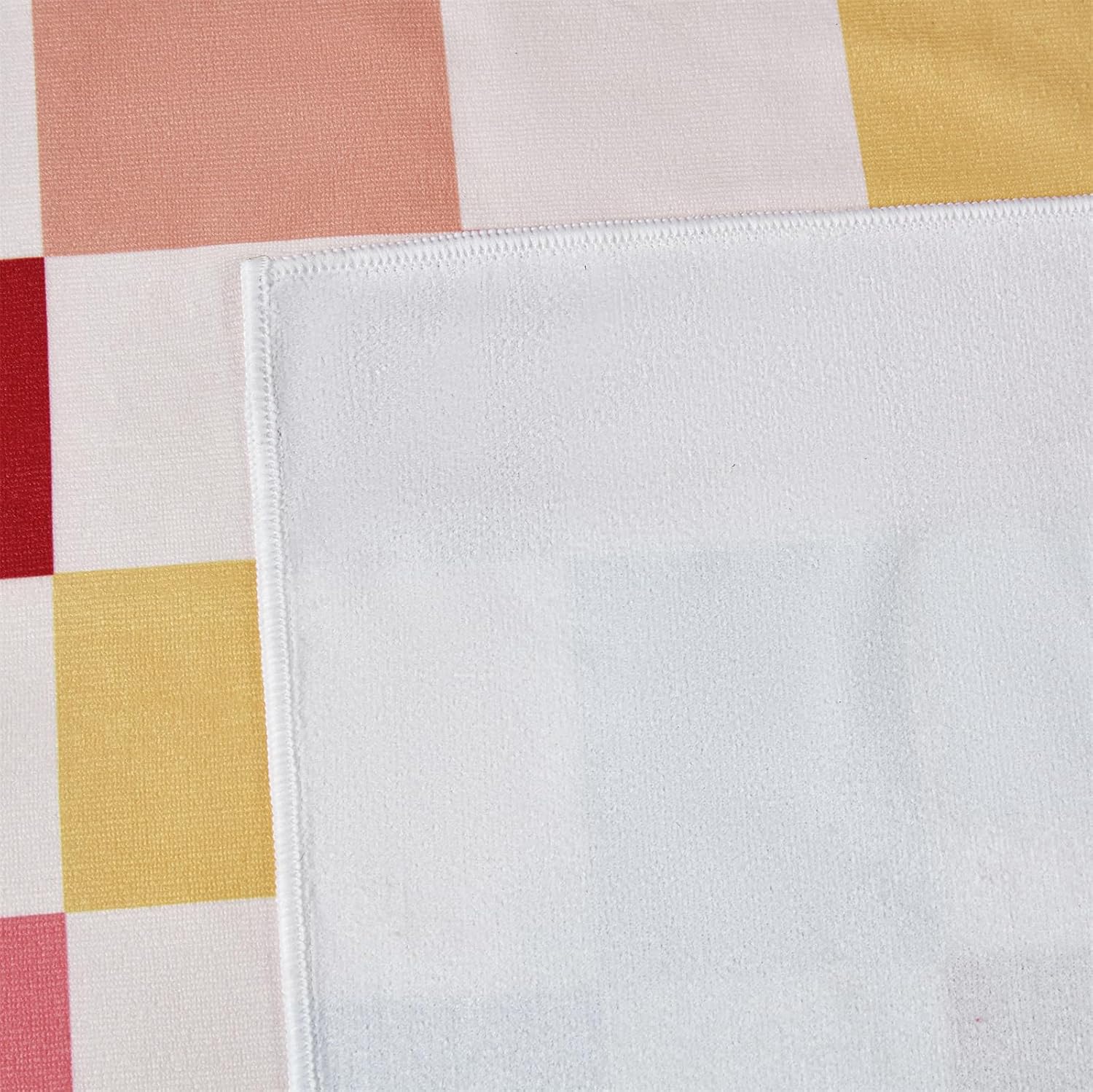 RoomTalks Colorful Checkerboard Bath Towels for Bathroom Set of 2, Cute Patterned Fun Soft Microfiber Bath Towels 31 x 62 Great Absorbent Quick Dry, Retro Groovy Aesthetic Bathroom Decor