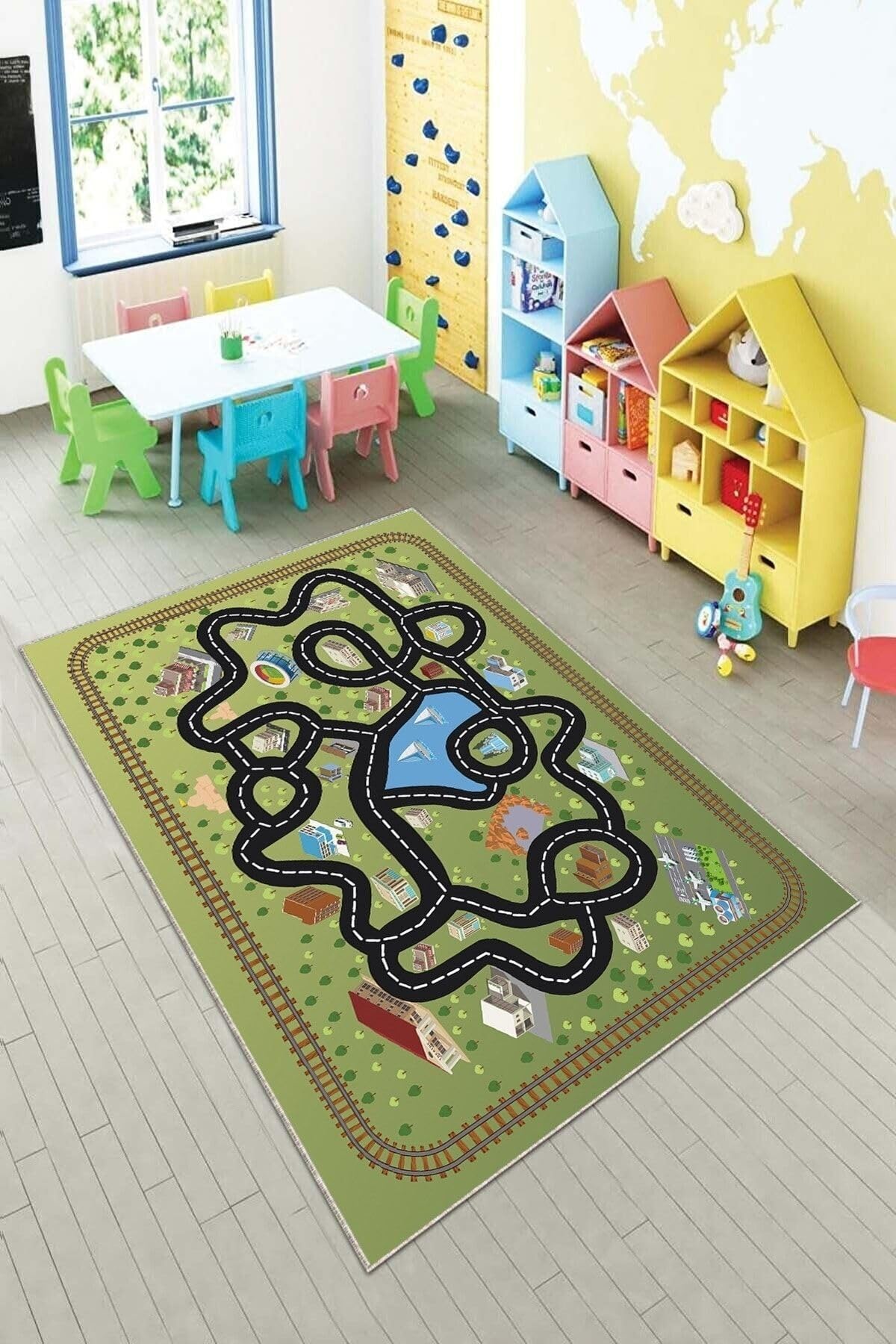 Pelangi Yeşil Araba Yollu Yıkanabilir Kaymaz Taban Leke Tutmaz Bebek Ve Çocuk Odası Halısı, Koyu Yeşil-Siyah 100 x 150, 901357019100150
