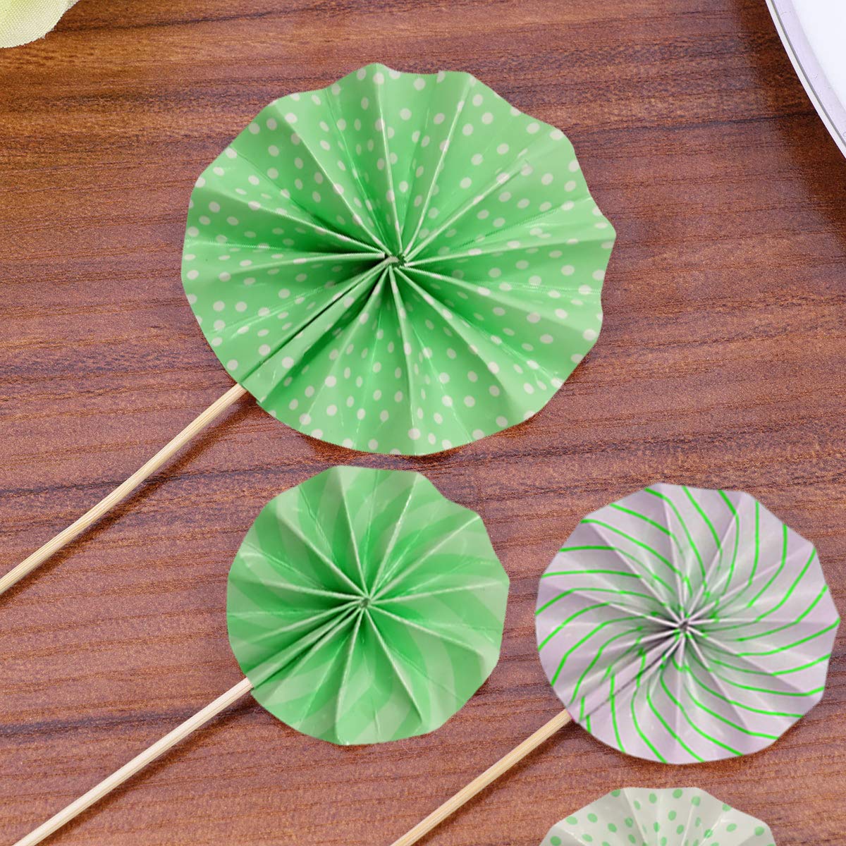 AMFIN Fan Cupcake Toppers - Light Green (Pack of 4) 2