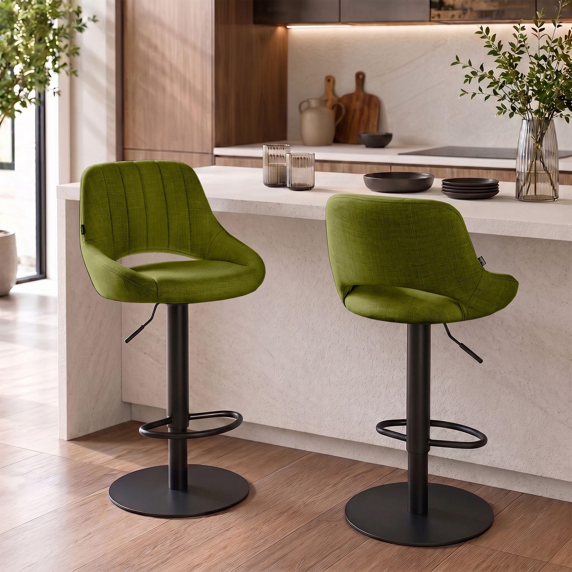 CLP Taburete de Bar Regulable en Altura con Base extrapesada y Asiento Acolchado Milet, Ideal para Cocina y Bar, hasta 150 kg | Color Verde Claro Material Tela