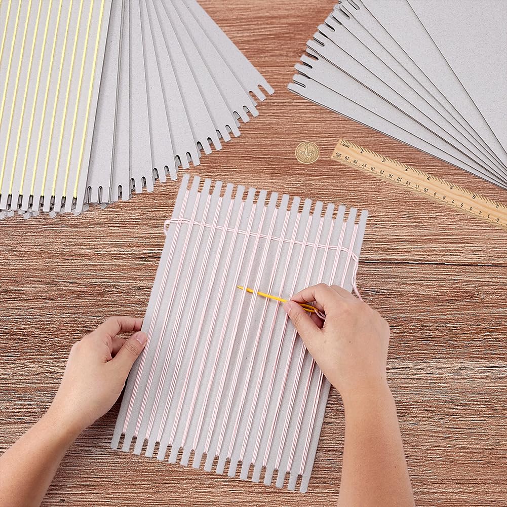 FINGERINSPIRE 24 Pz Kit Telaio per Tessitura in Cartone 20x30cm Tavola per Tessitura in Carta Grigia con Ingranaggi Telaio Portatile per Principianti, Cucito, Uncinetto, Viaggi, Creazione di Arazzi