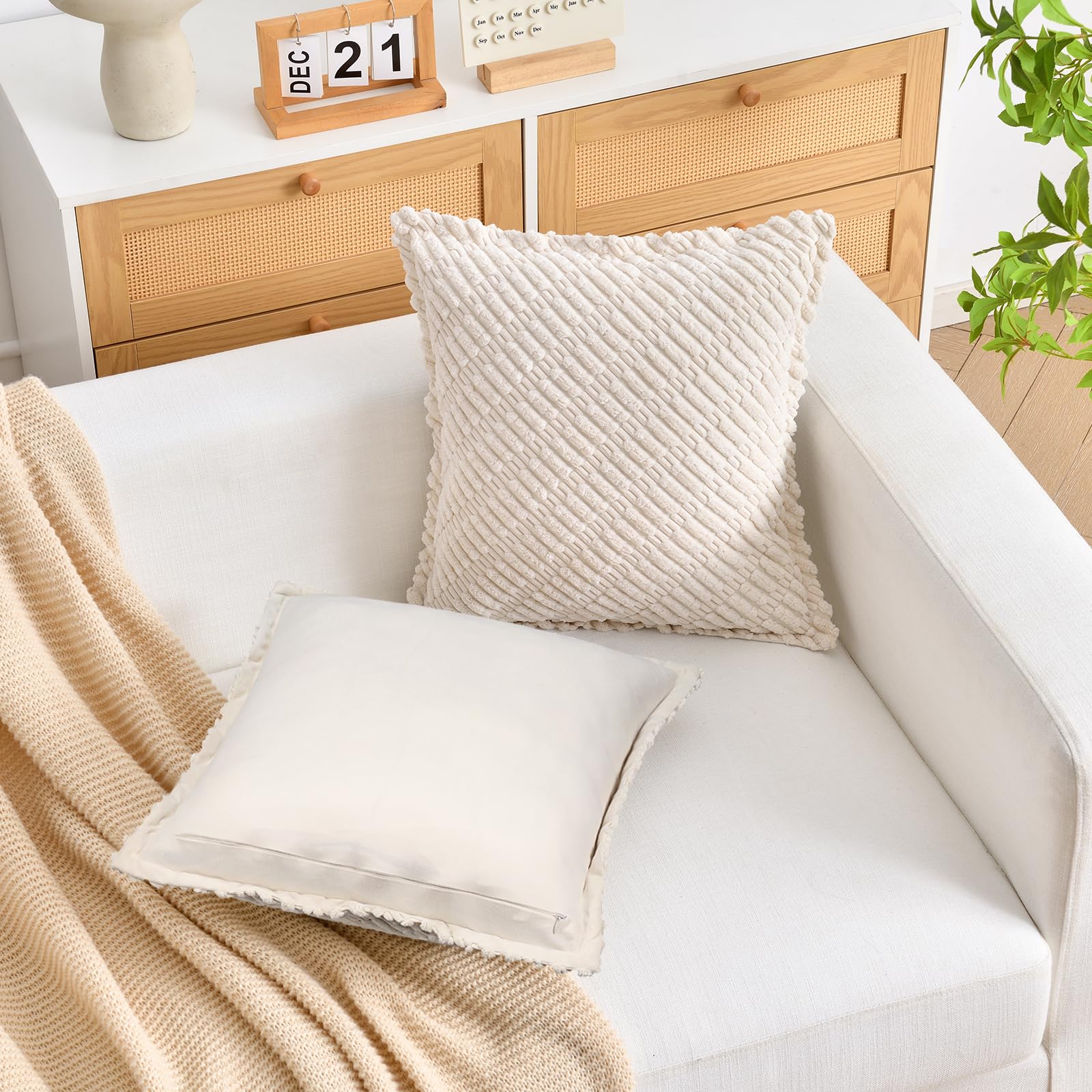 LRartdeco Corduroy Cushion Covers Large Cushions Twill Decorative Pillows Boho Cushion Covers Modern Throw Pillow Covers Couch Pillows for Home Decor Sofa Bedroom With Edging 50x50 - Image 3