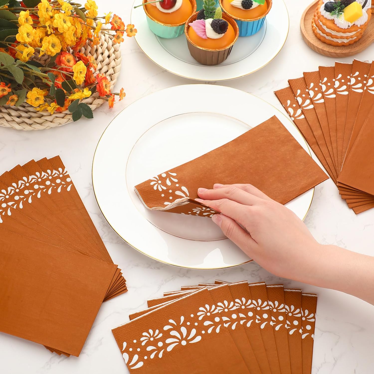 Janlaugh 200 Pack Cielito Lindo Party Paper Napkins Mexican Barro Disposable Hand Napkins Mexican Fiesta Paper Hand Towel for Cinco De Mayo Wedding Birthday Party Decorations(Brown,Modern Style)