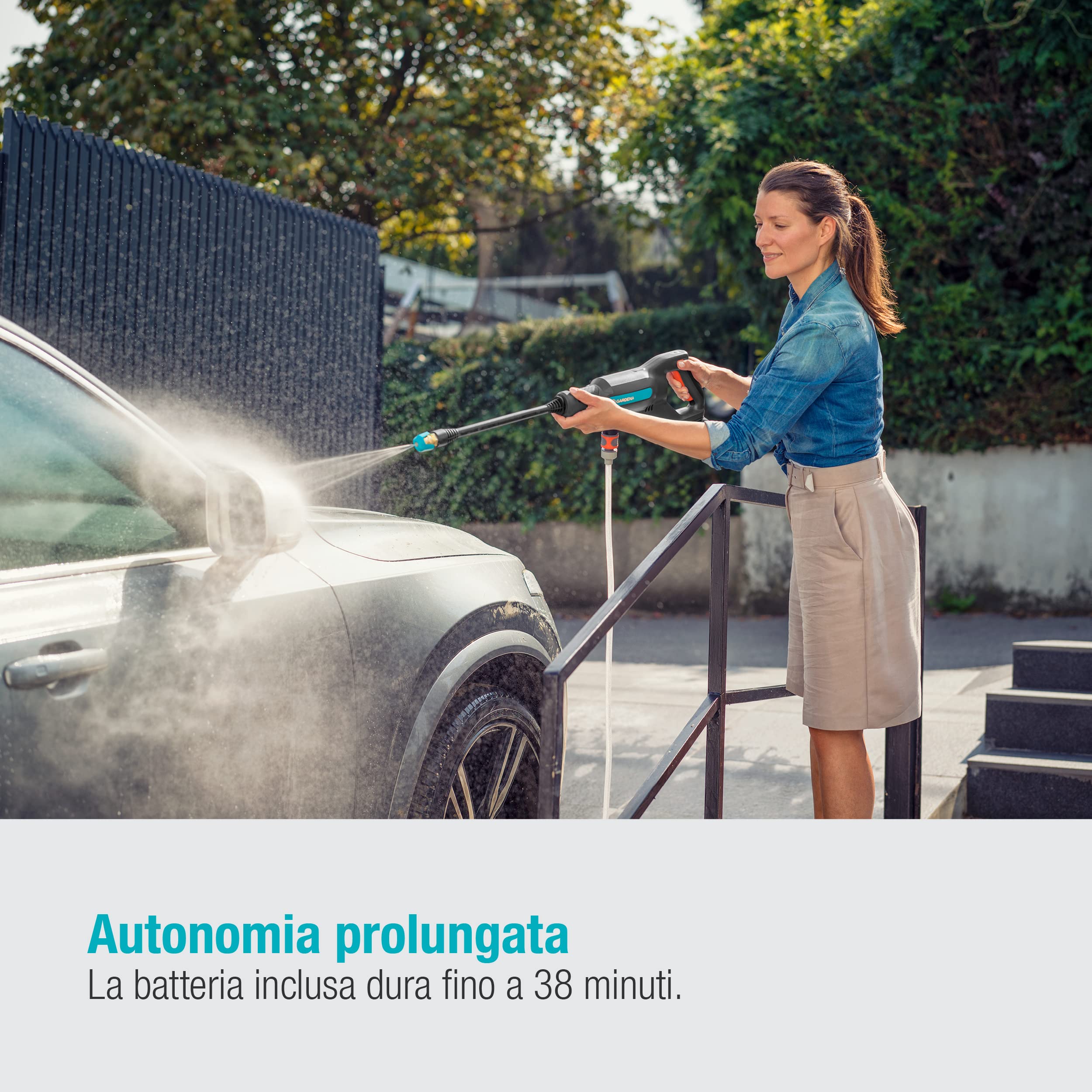 Gardena Idropulitrice Media Pressione A Batteria AquaClean 24/18V P4A Set Premium: Accessori aggiuntivi, Pressione dell'acqua regolabile, Ugelli intercambiabili, 3 modalità di pulizia (14800-31)