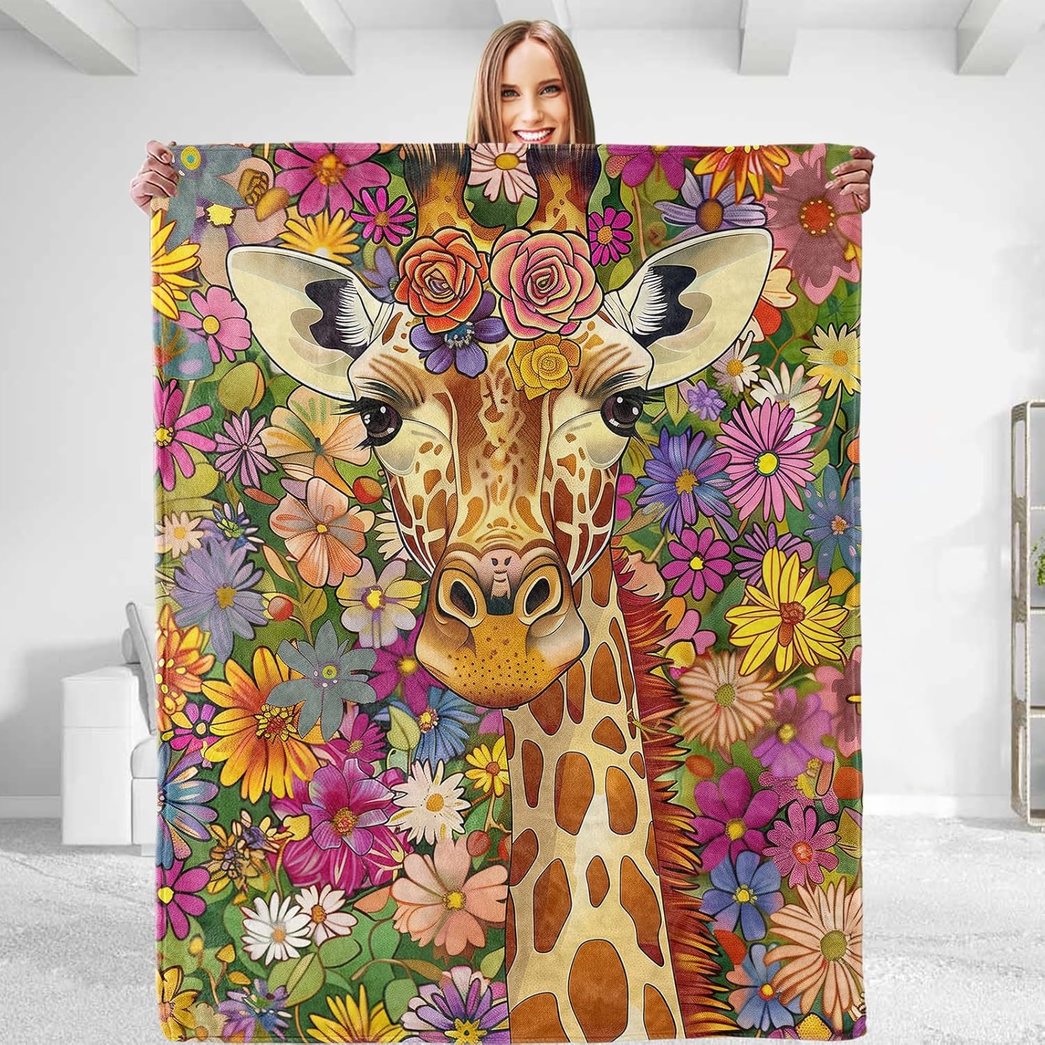 Aesthetic Giraffe Blanket - Soft Plush, Lightweight, Warm, Fuzzy Anti-Pilling Flannel Blanket for Bedroom, Couch, Travel, Office, Outdoor - Cute and Comfy Gift for Men & Women 50in×60in