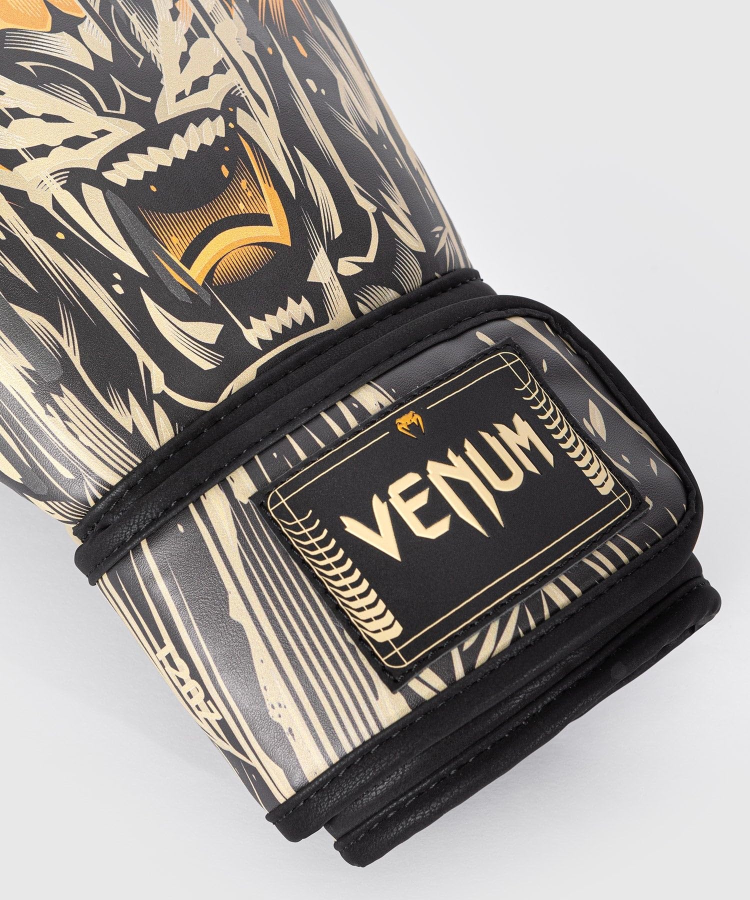 Amazon.co.jp: VENUM ボクシング グローブ TIGER BOXING GLOVES