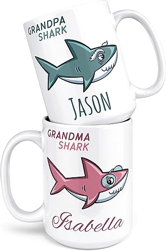 Miniatura 6 de Be Burgundy Taza de café personalizada de tiburón bebé con nombre, 15 onzas, tazas familiares de tiburones con opción de posavasos a juego, Baby