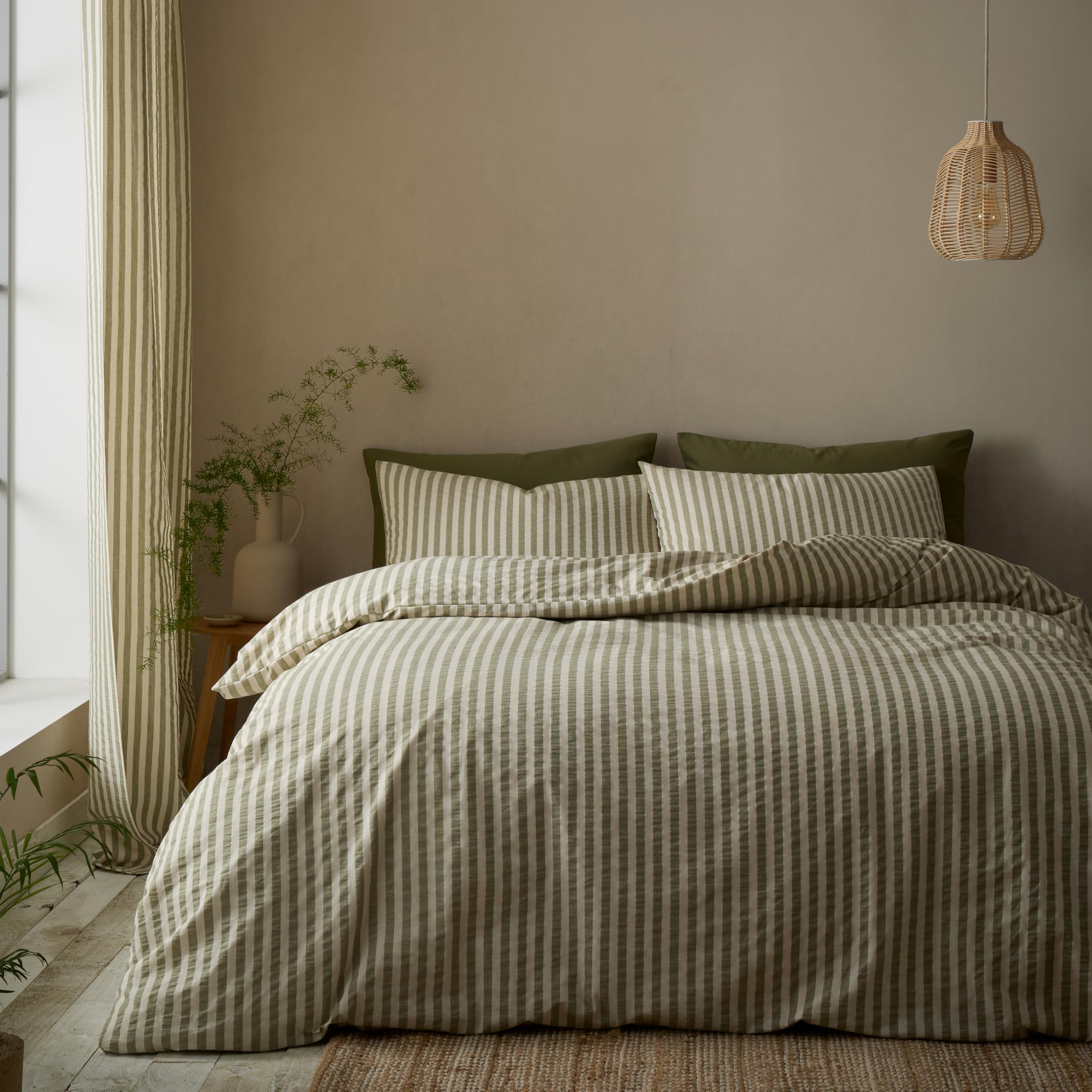 Pineapple Elephant Cotton Rich Woven Stripe Single Duvet Cover Set with Pillowcase Green