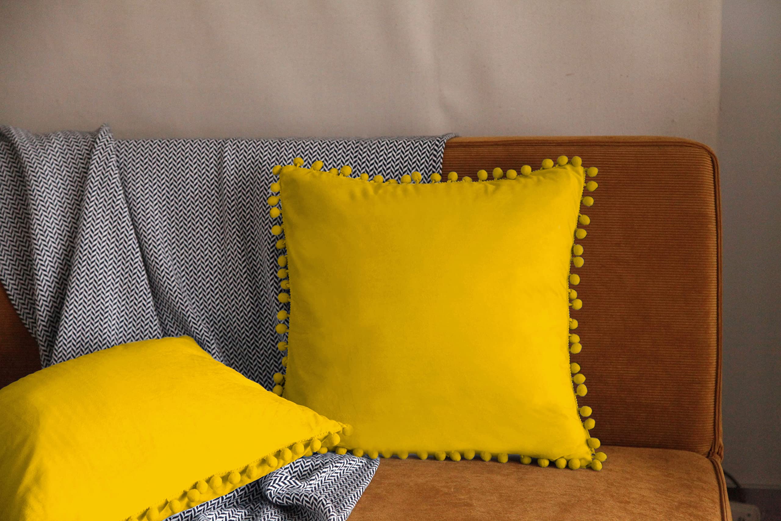 Pagnanno. Mustard Set Of 2 Soft Velvet Cushion Covers 45X45cm(18X18 Inches) Pom Throw Pillowcases Square Cushion Covers For Chairs,Living And Bedroom With Invisible Zipper (18"X18" (Pack Of 2), )