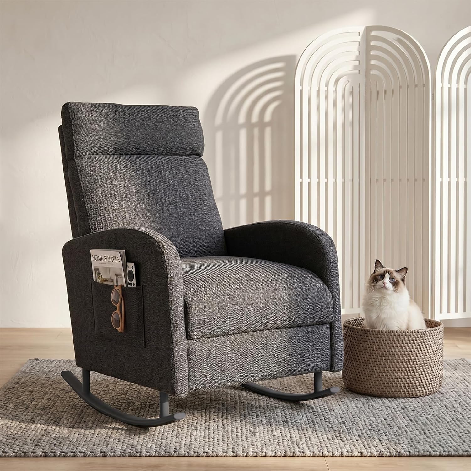 JIEXI Poltrona a dondolo, moderna sedia lounge imbottita e confortevole, poltrona in tessuto con schienale alto e tasche laterali, capacità 150 kg, poltrona accento grigia per soggiorno, camera da