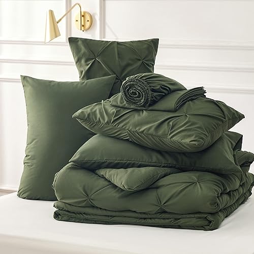 Miniatura 7 de Bedsure Juego de edredón verde oliva tamaño Queen, cama en una bolsa, tamaño Queen, 7 piezas, juego de ropa de cama verde oliva con edredones,