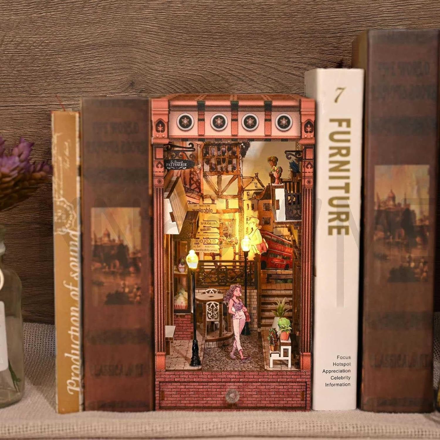 Model edukacyjny Zestaw do samodzielnego czytania książek, model 3D domek dla lalek Booknook, zestaw kreatywny podpórek do książek ze światłem LED, miniaturowe rękodzieło DIY prezenty hobby, drewniane