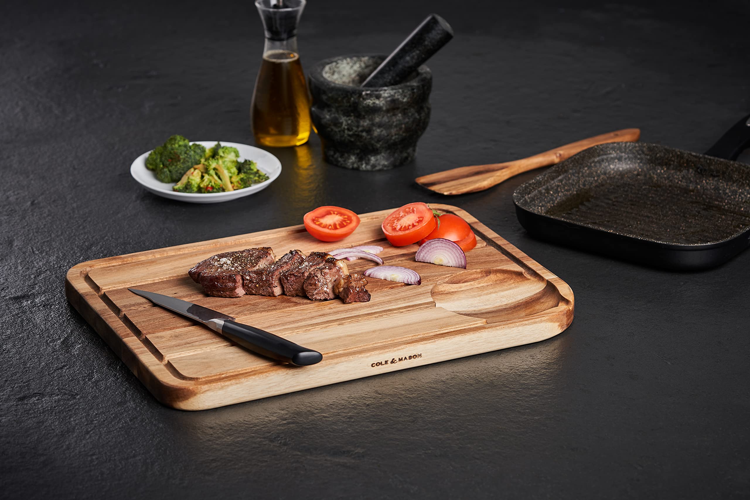 Cole & Mason H722129 Berden Planche a Decouper en Bois Pour Viande/Poisson Avec Rainure À Jus | (L)467mm x (W)347mm x (D)29mm | Ne pas laver au lave-vaisselle | Garantie de 2 Ans