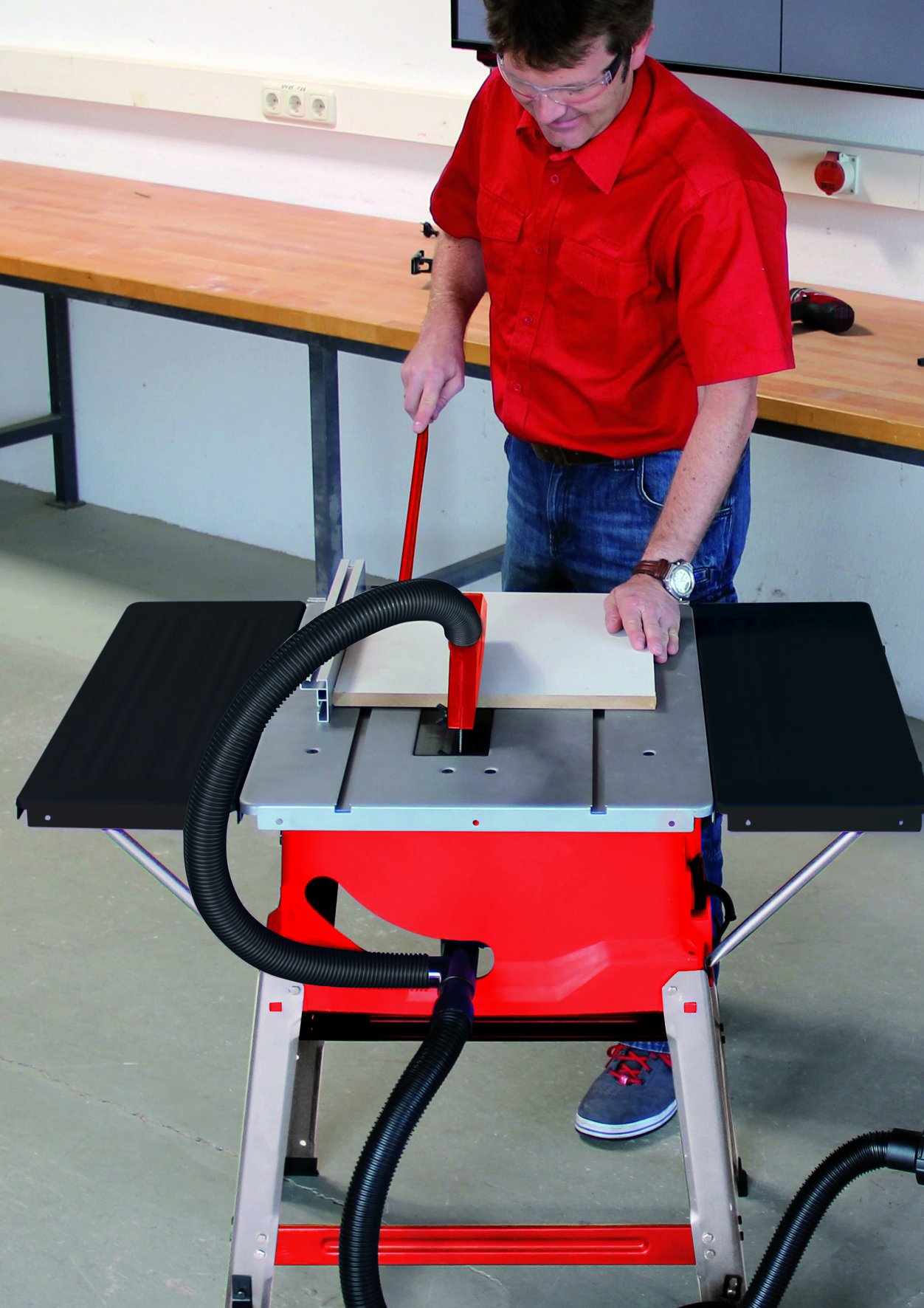 Einhell TC-TS 2025 U Sega Circolare con Banchetto, 1800 W, Due Elementi, Rosso