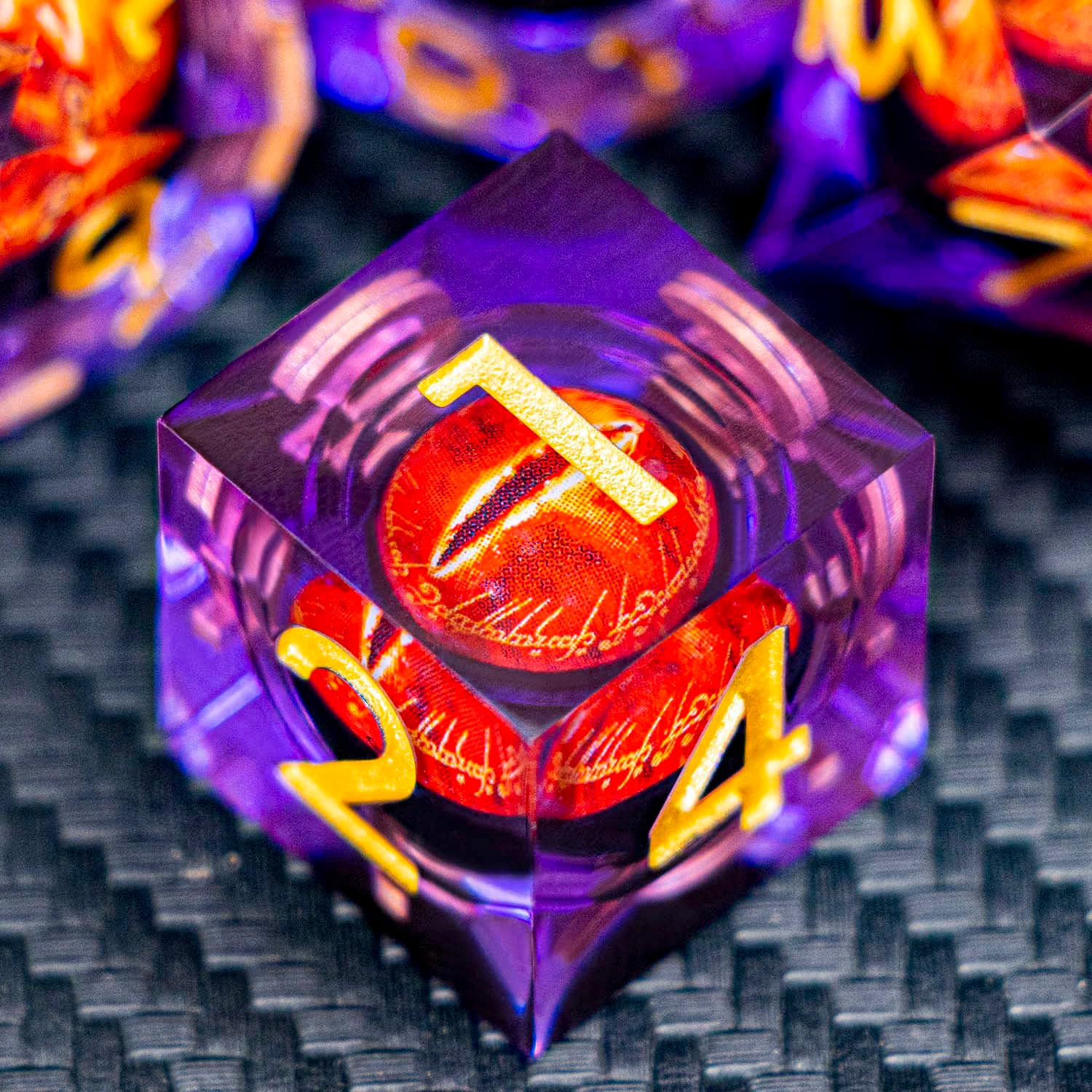 ARUOHHA DND Resin Dice Gazes Eye Dice Purple Gold Liquid Core Flaming RPG Sharp Edged Dice Set with Gift Box, Polyhedral D and D Dice Set Compatible with Dungeons Dragons Role Playing Game D20 D6