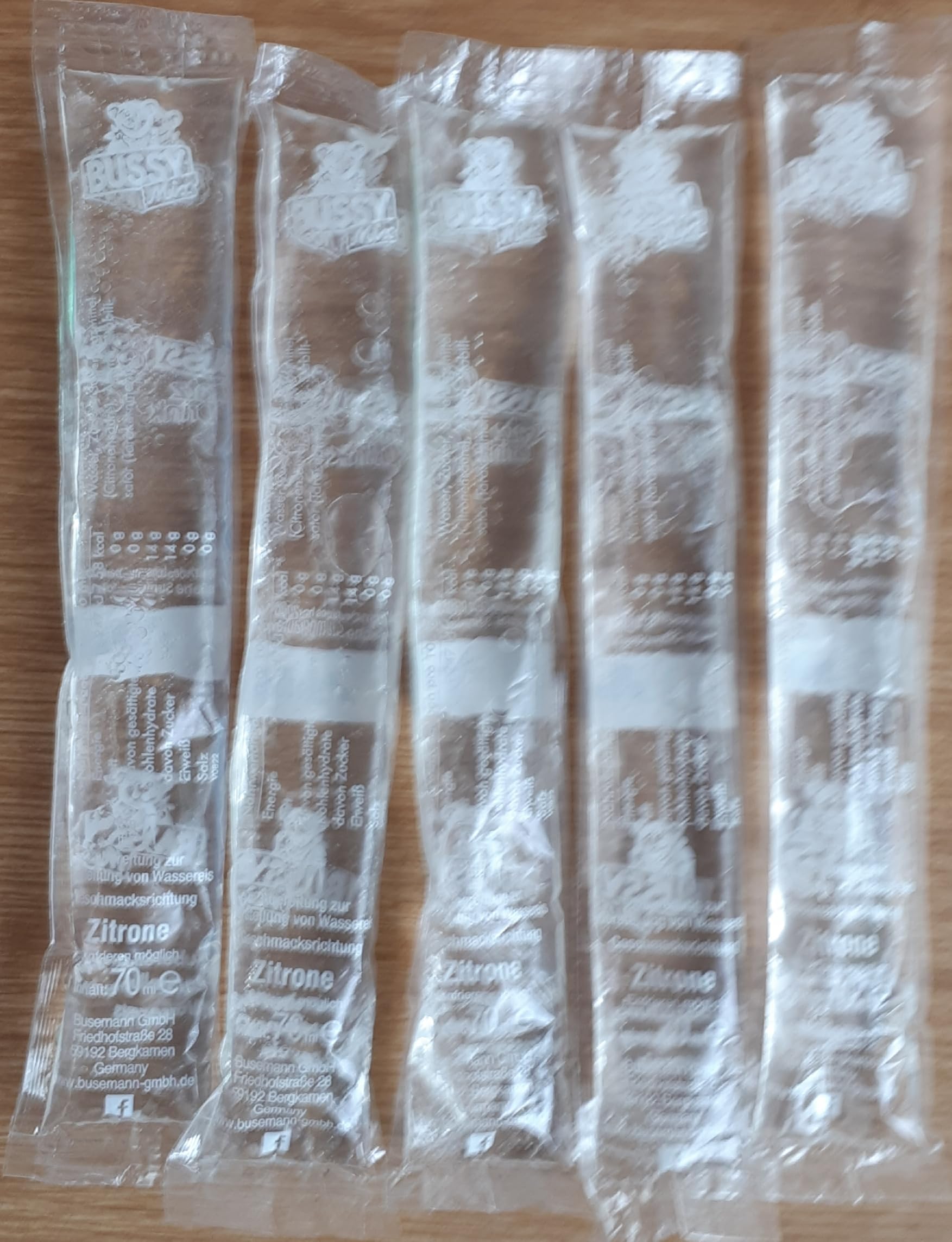 Bussi Mix Wassereis Zitrone zum Selbsteinfrieren, 100 Stück, je 70 ml,