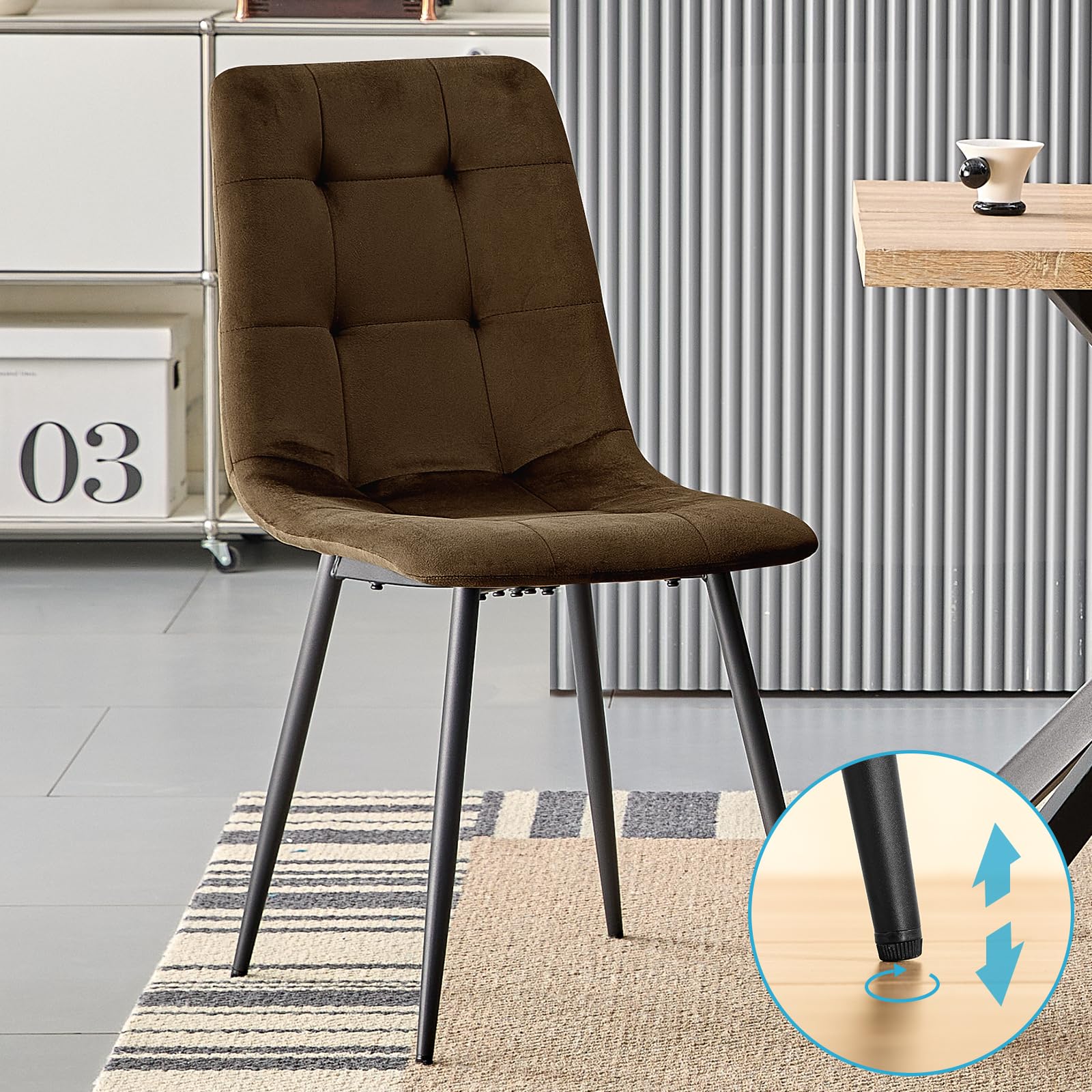 JIJIAN Set di 6 Sedie da Sala da Pranzo, Sedie da Cucina con Tessuto di Velluto e Gambe in Metallo Nero, Sedia Imbottita con Capacità di Carico di 120 kg, Marrone
