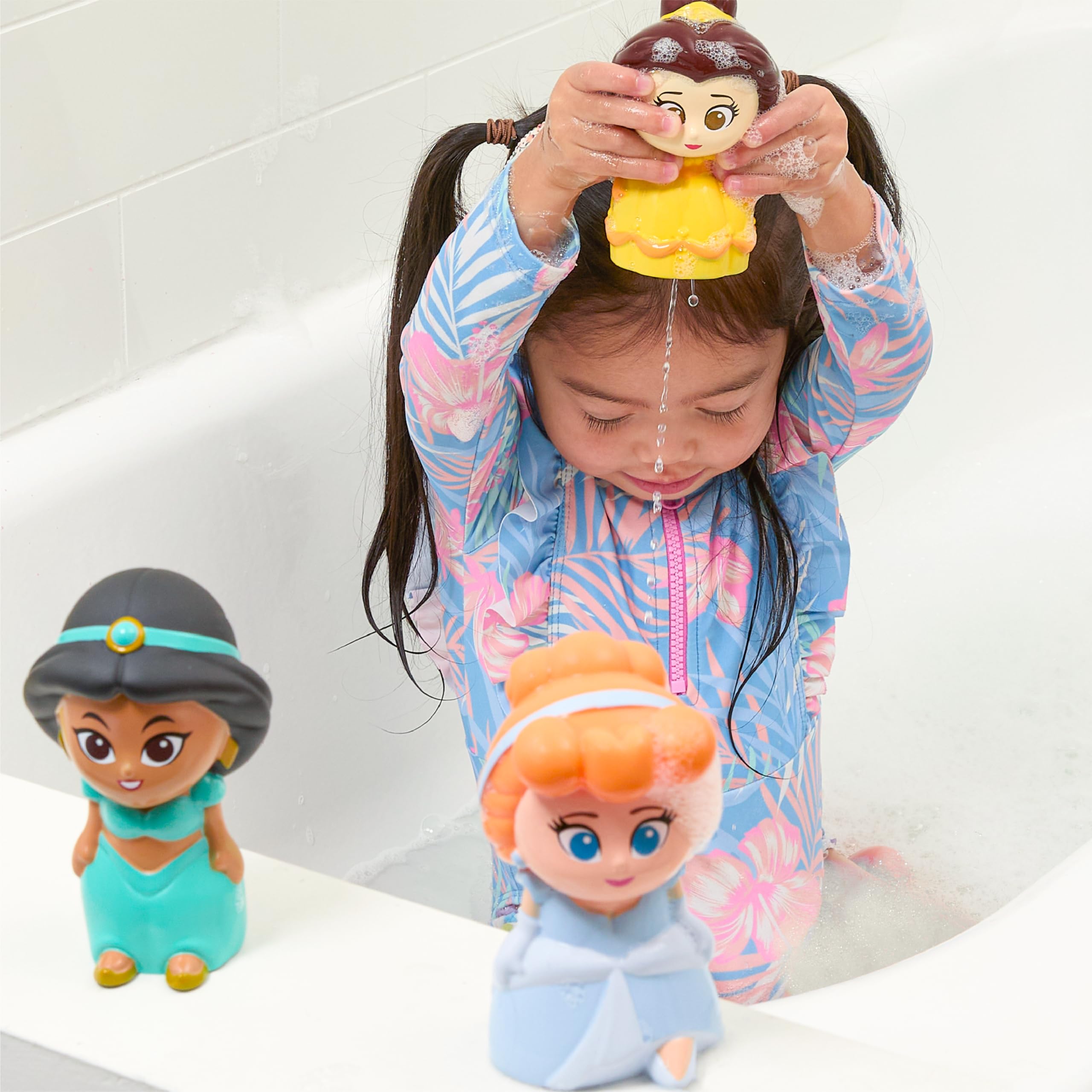 Disney Princess – 5-teiliges Bad-Spritz-Eimer-Set, Badespielzeug für Baby und Kleinkinder, inklusive Organizer-Eimer, zum Aufbewahren von Wasserspielzeug
