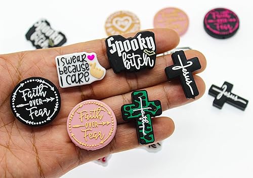 Miniatura 3 de Decoendiy 20 cuentas focales sueltas de silicona, cuentas en forma de calavera de cruz de Halloween, cuentas impresas de letras del alfabeto de