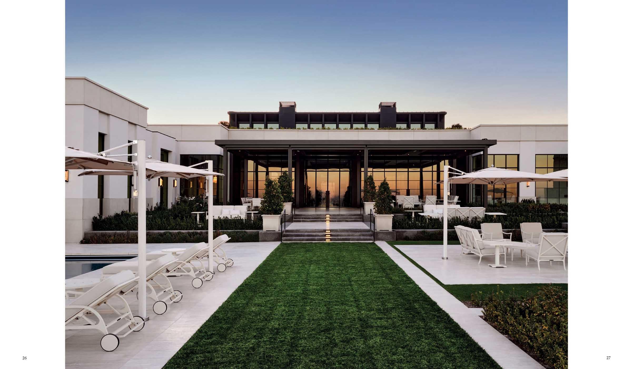 World's Best IV: 80 Interiors from around the Globe: 4 (World’s Best From Around The Globe)