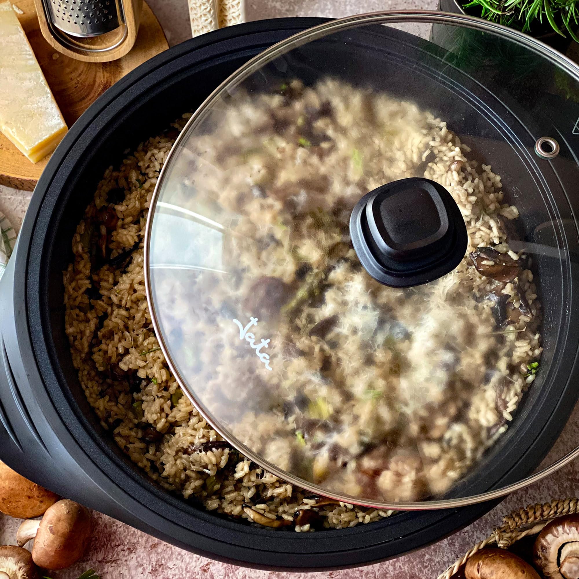 Jata PE640 Poêle à paella électrique de 34 cm de diamètre et 7,5 cm de profondeur. Couvercle en verre avec valve de sortie de vapeur. Répartition de la chaleur uniformément sur toute la surface.