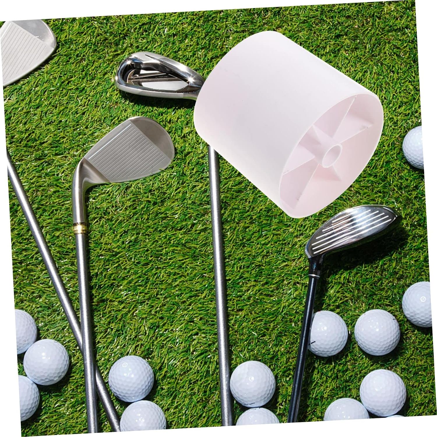 BESPORTBLE 1pcs Golf Putting Hole Cup Training Aid Practice Putter Cup for Backyard Home and Office Use Enhance Your Skills This Green Accessory