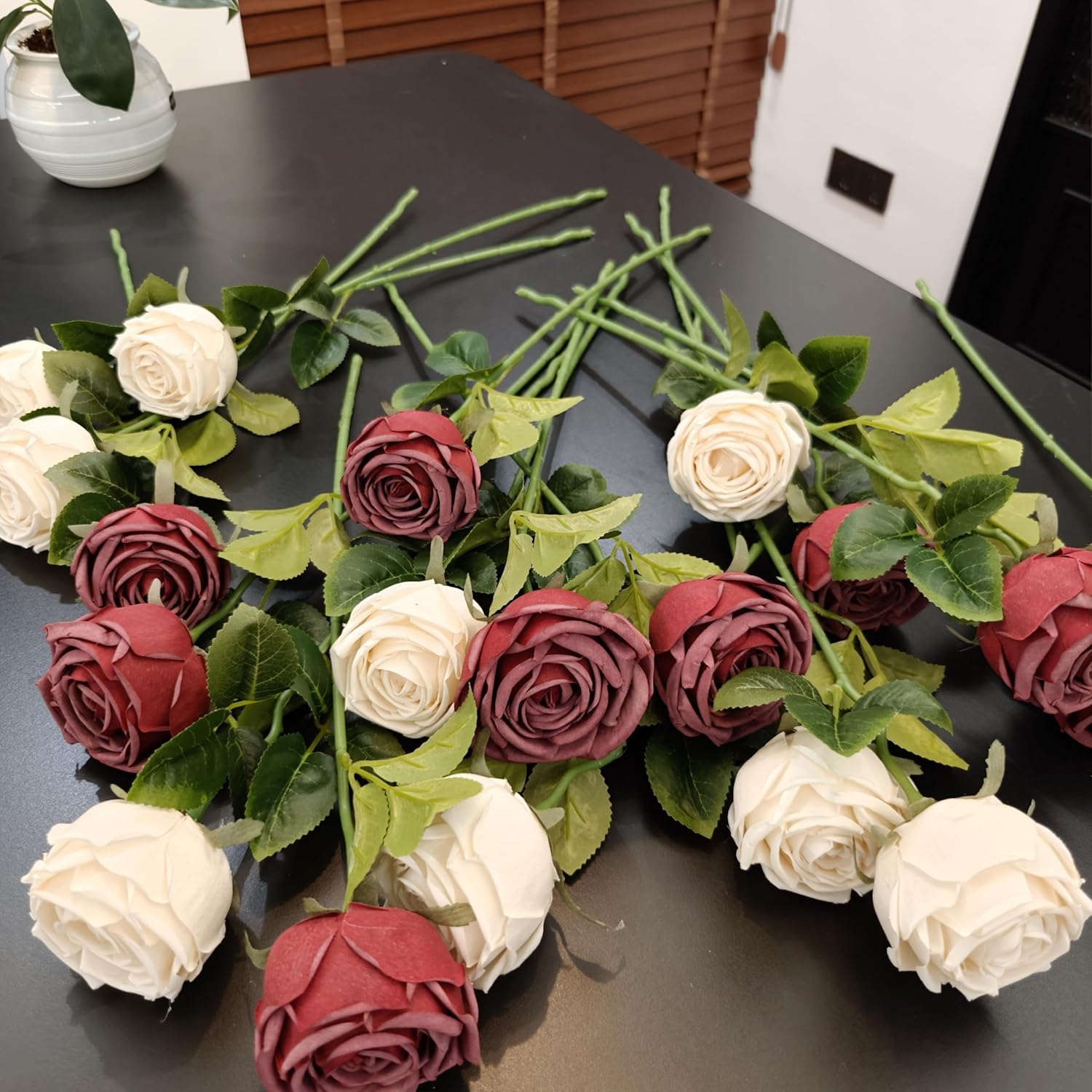 18pcs Artificial Roses, Realistic Fake Roses with Stems, Low Maintenance Real Touch Floral Decor for Home Wedding Table Centerpieces(18, White)