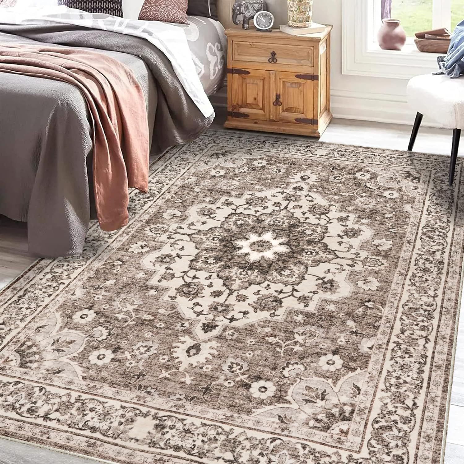 TOPRUUG Washable Oriental Area Rug - 3x5 Rugs for Living Room Soft Carpet for Bedroom Waterproof Floral Distressed Indoor Stain Resistant Non-Shedding Floor Carpets (Beige, 3X5)