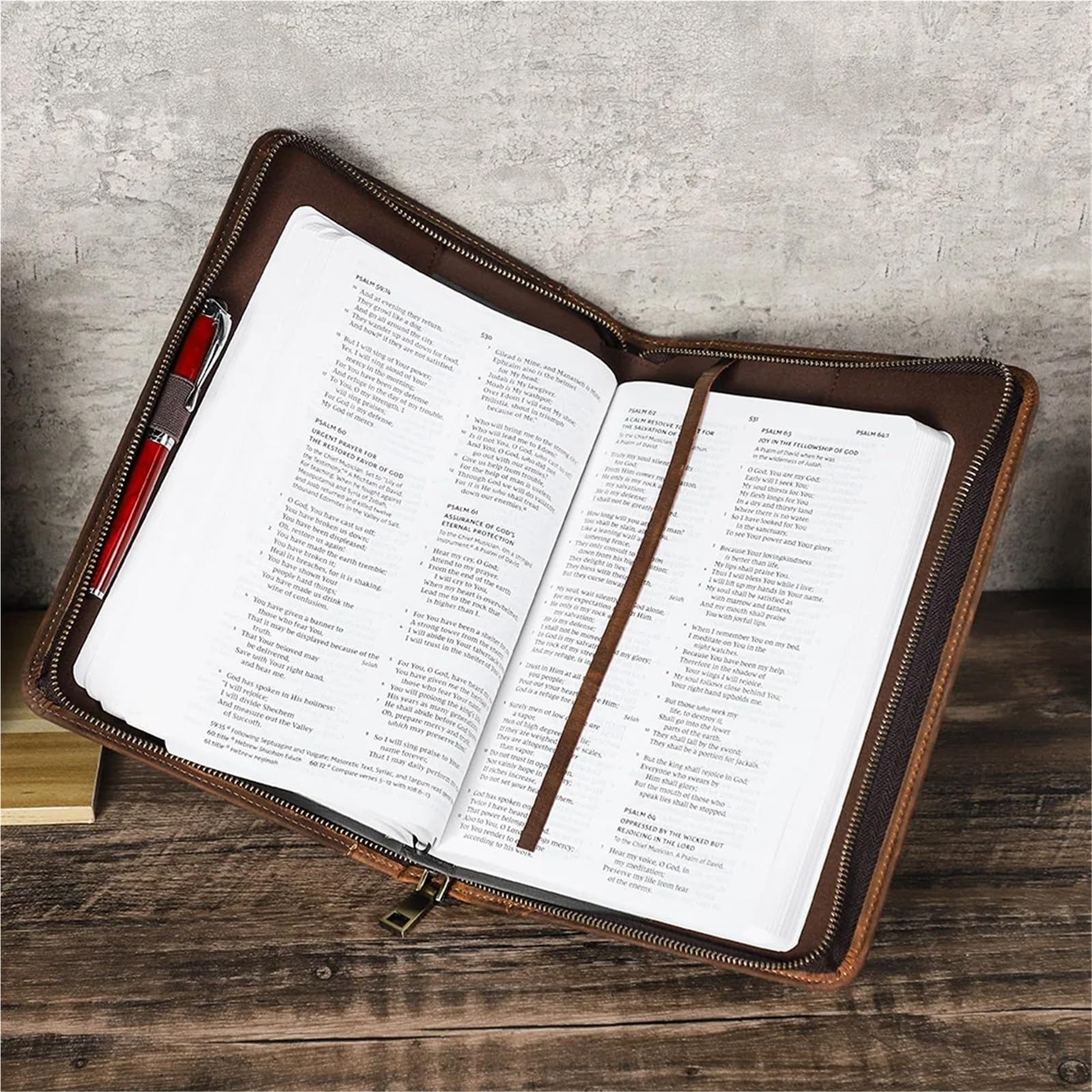 Documenti in pelle Custodia for libro in pelle di vacchetta personalizzata fatta a mano, con portapenne, tasca for telefono, cinturino da polso e pochette