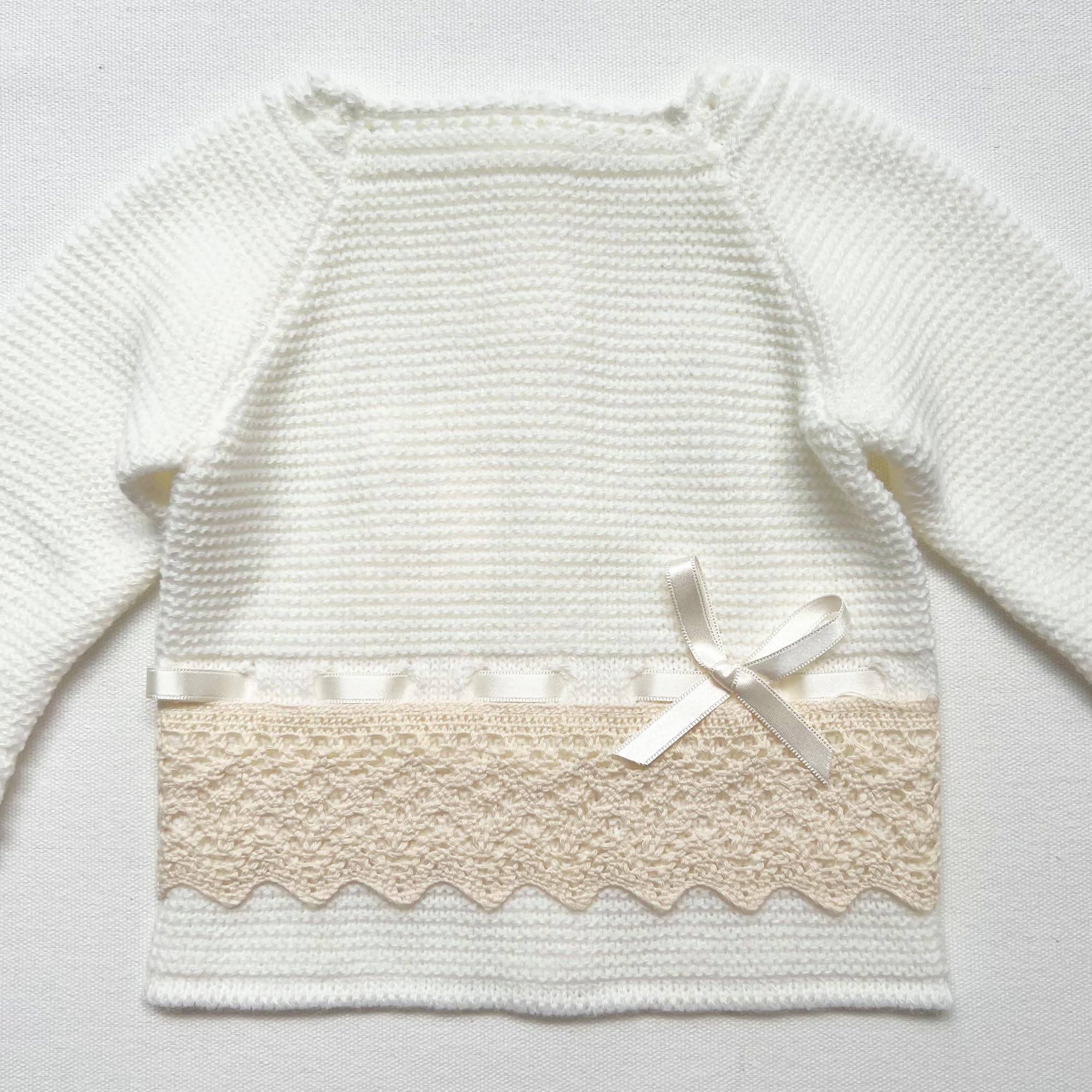 Conjunto de ropa de punto para recién nacido, elegante para llegar a casa con encaje y cintas - beige - recién nacido