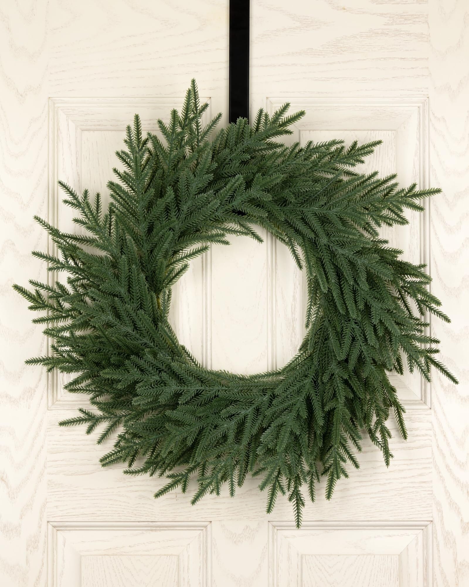 Corona de Navidad de 25 pulgadas para puerta delantera, ramas de pino artificial de tacto real, decoración de pared interior