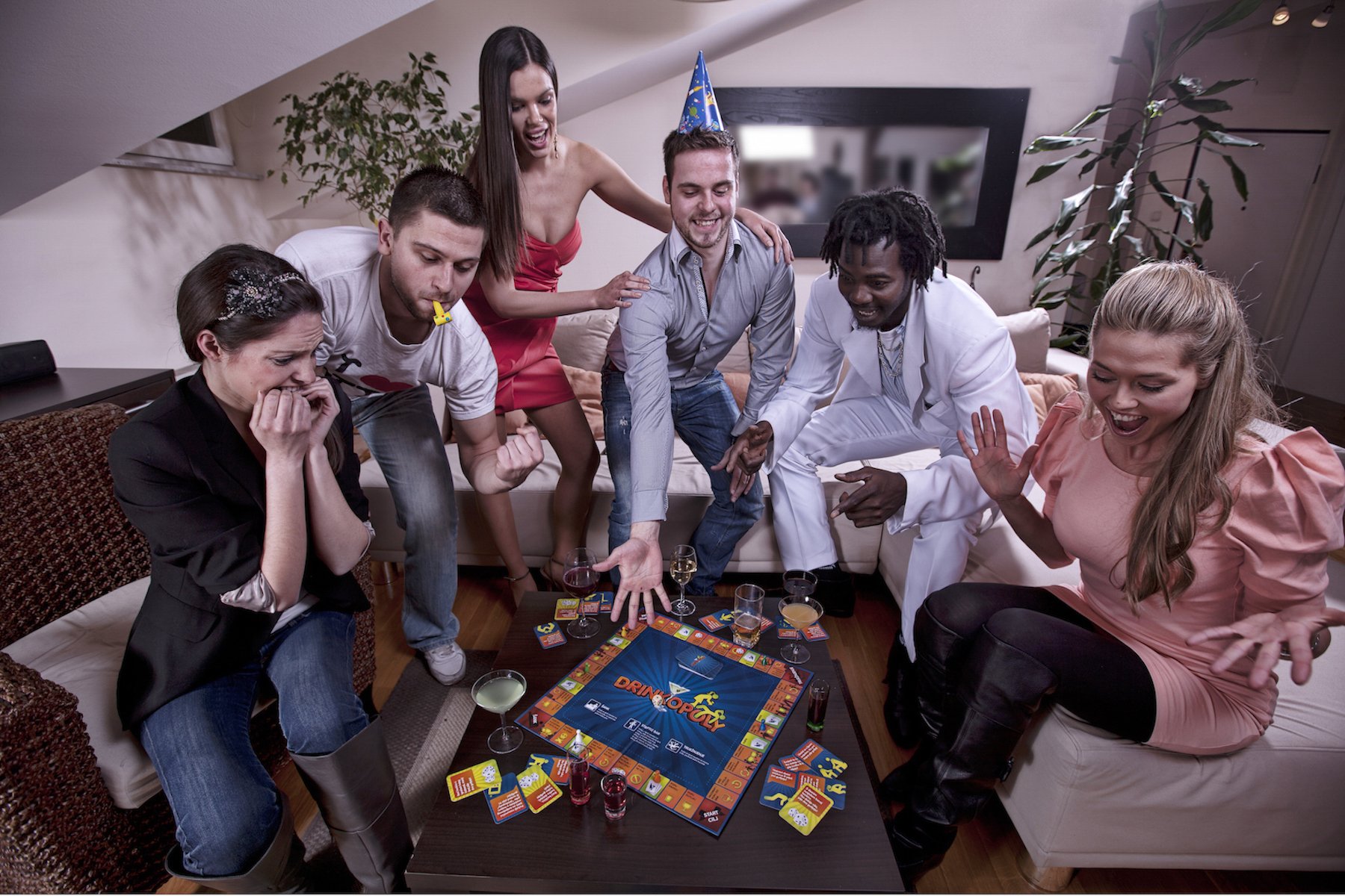 Asmodee, Drinkopoly, Gioco da Tavolo, Party Game per Adulti, 1+ Giocatori, 18+ Anni, Edizione in Italiano