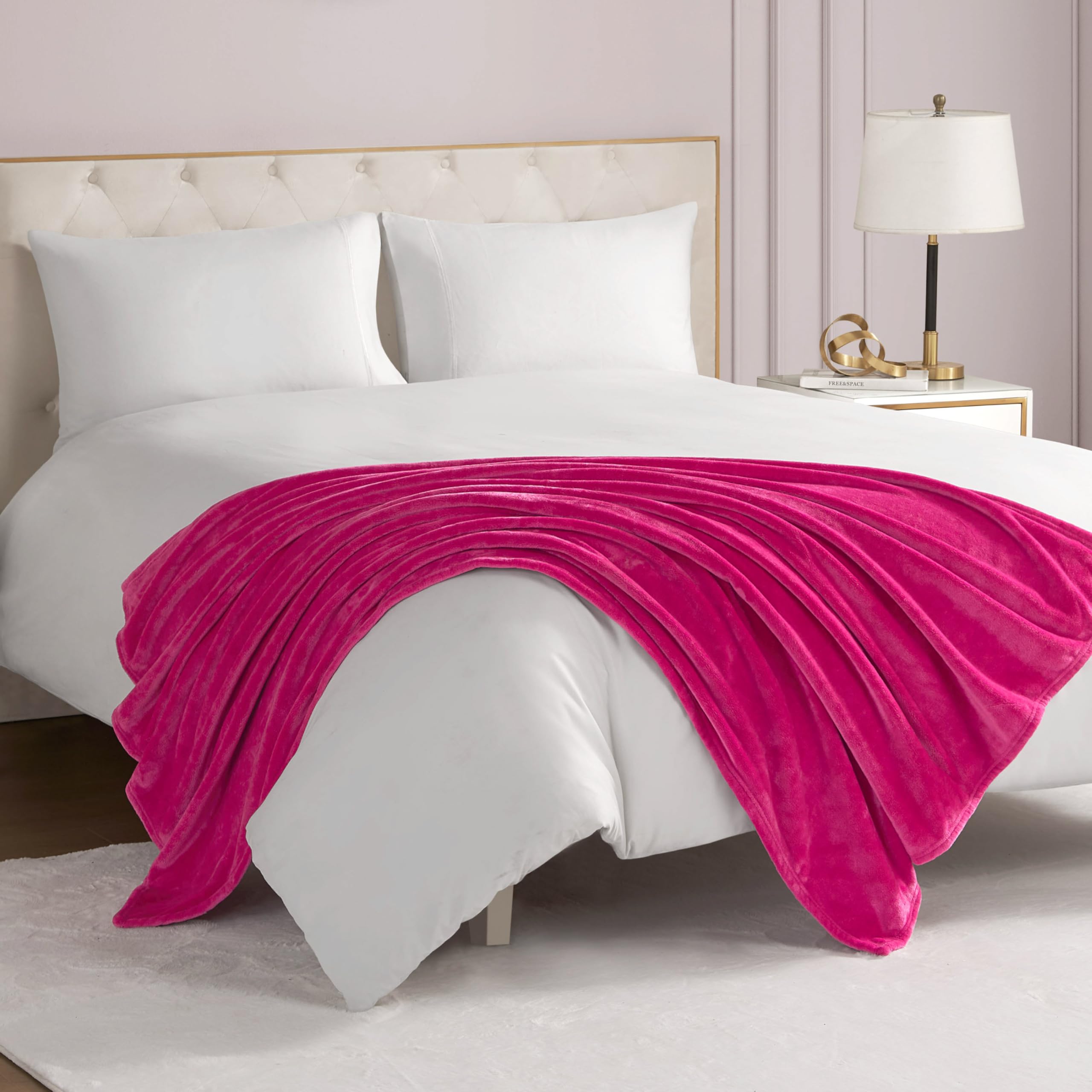 Juicy Couture – Throw Blanket | Juicy Emblem | Plush and Cozy | Decorative Blankets for Sofas, Chairs and Beds| Luxurious and Soft | Chic Home Décor | Measures 50” x 70” | Pink/Black/White: Hot Pink 50"X70"