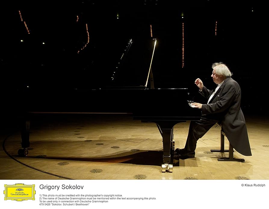 Amazon.co.jp: Schubert & Beethoven..: ミュージック