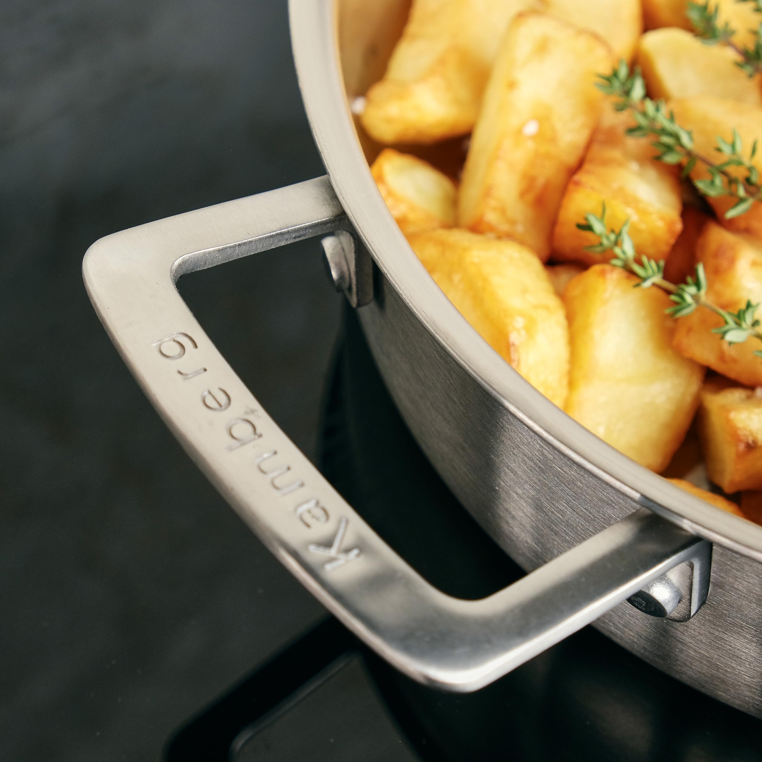 KAMBERG - Kookpan 32 cm van roestvrij staal 18/10 Triply - PFAS-vrij - Inclusief deksel - Voor alle warmtebronnen inclusief inductie en oven - 0008277, Grijs