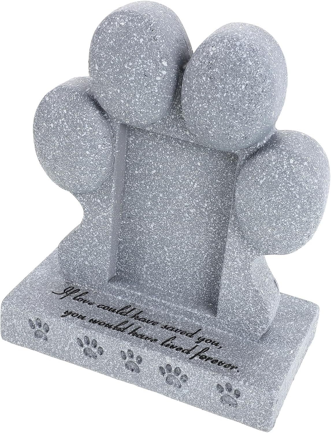 Piedra marcadora de lápida conmemora a tu fiel compañero en el jardín