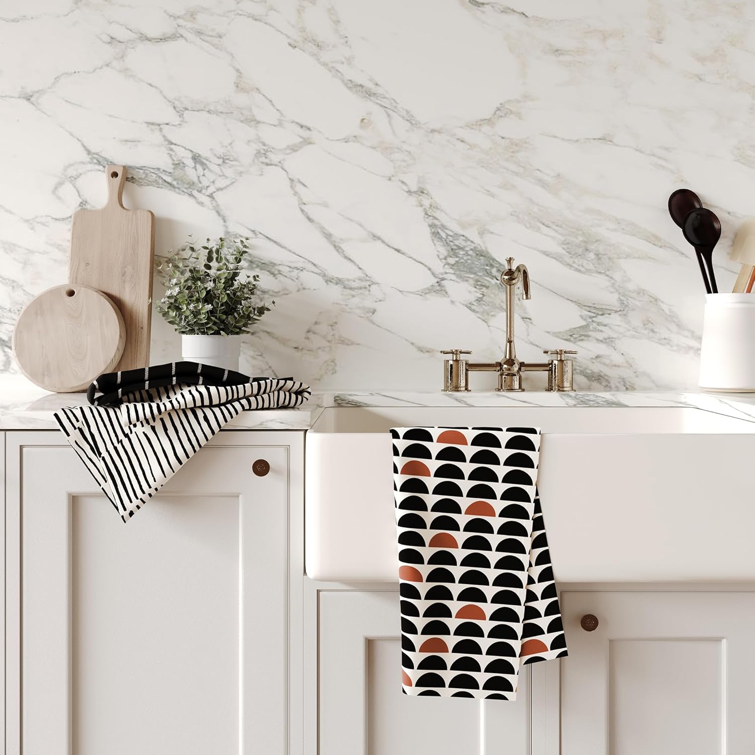 No. 918 Marrin 3-Piece Modern Kitchen Towel Set, Black and White
