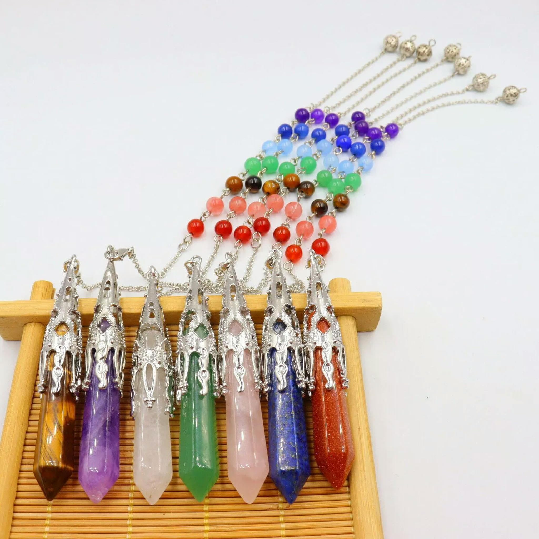 Pendentifs en pierre naturelle taillés en prisme baguette magique
