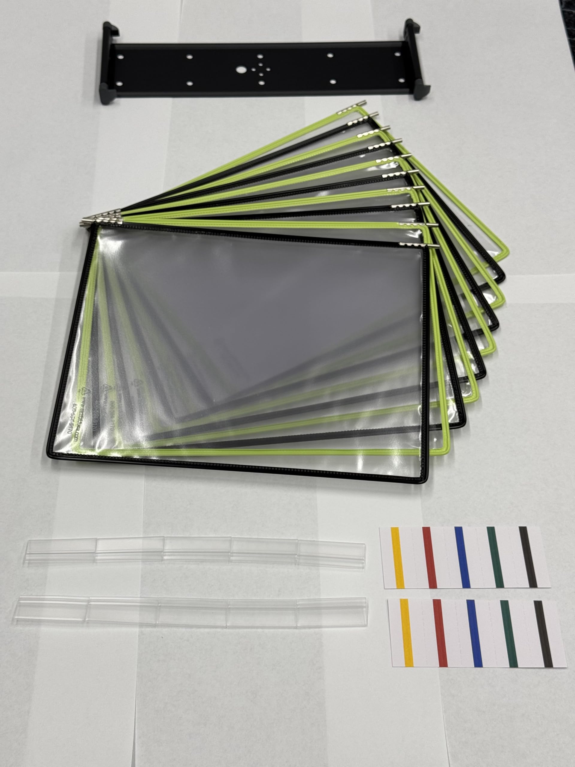 TARIFOLD WBL291 Wandhalterung, mit 10 doppelseitigen Klarsichtfächern, 20 Blatt, Grün und Schwarz