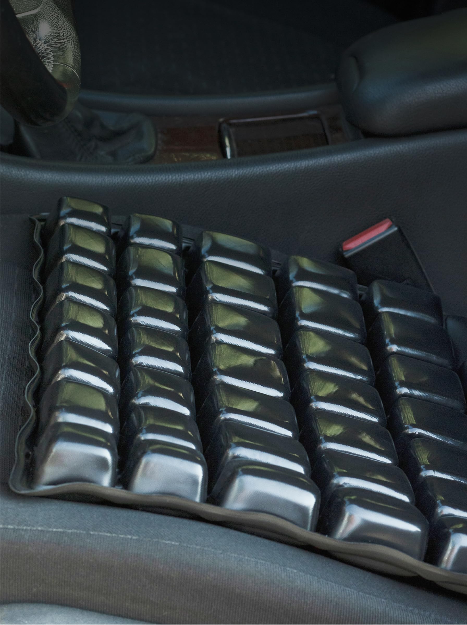 SPES Cuscino Antidecubito Nero - Cuscino Ortopedico per Sedia a Rotelle, Fodera Traspirante, Fondo Antiscivolo - Prevenzione Piaghe, Comfort per Sedute Prolungate, Sistema Auto-gonfiante