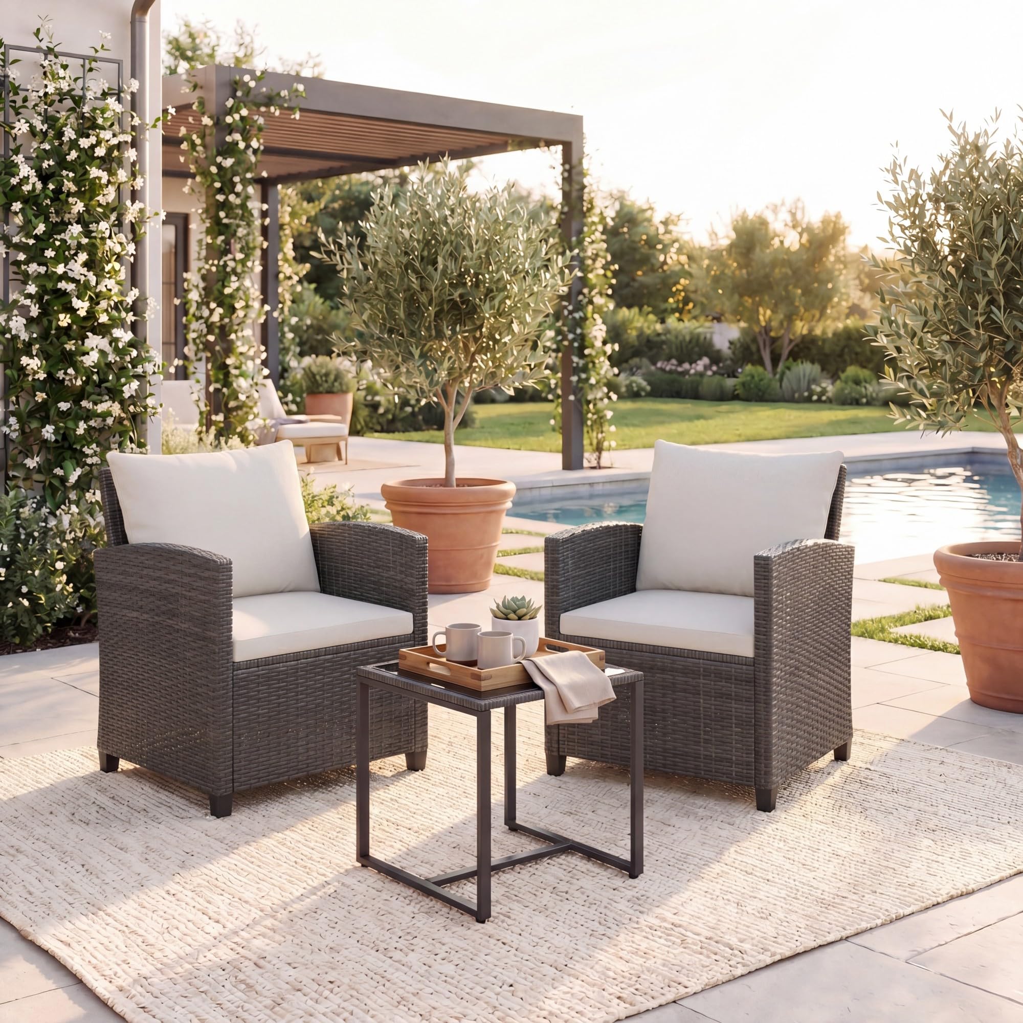 LIFEZEAL - Juego de salón de jardín para 2 personas, muebles de exterior de ratán PE con 2 sillones, cojines y mesa auxiliar de cristal templado, 3 piezas para balcón, terraza (negro+beige)