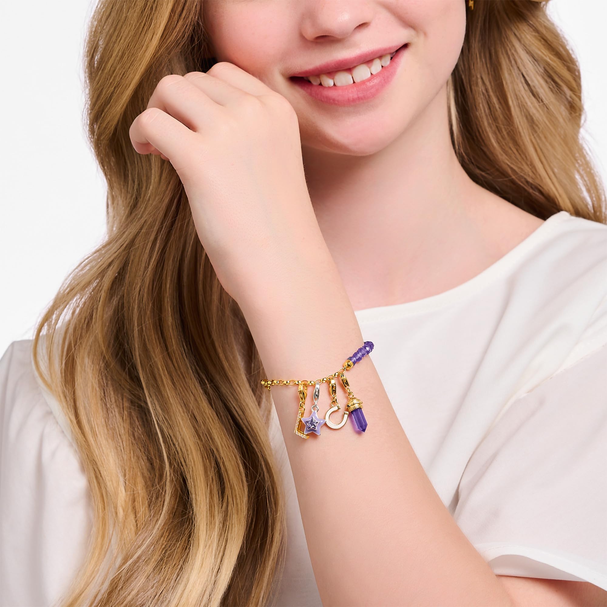 THOMAS SABO Charm-Anhänger Hufeisen mit weißer Kaltemaille vergoldet 925 Sterlingsilber, 750 Gelbgold Vergoldung, Kaltemail
