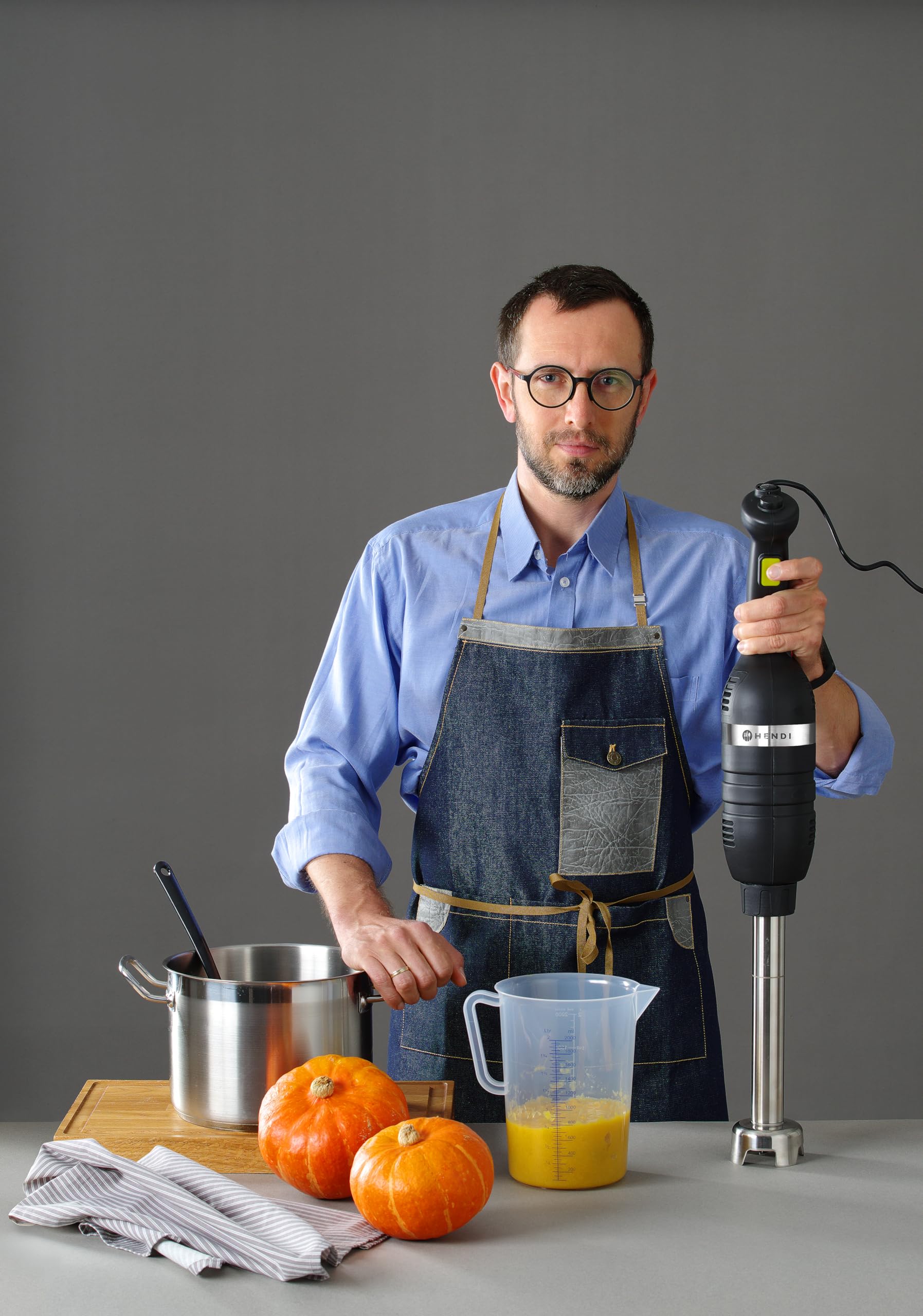 HENDI Frullatore a immersione, asta frullatore: 400mm, velocità regolabile: 4000 a 16000 g/min, processa fino a 80L, frullatore a mano, mixer ad immersione, ø100x(H)816mm, 230V/500W, inox, poliammide