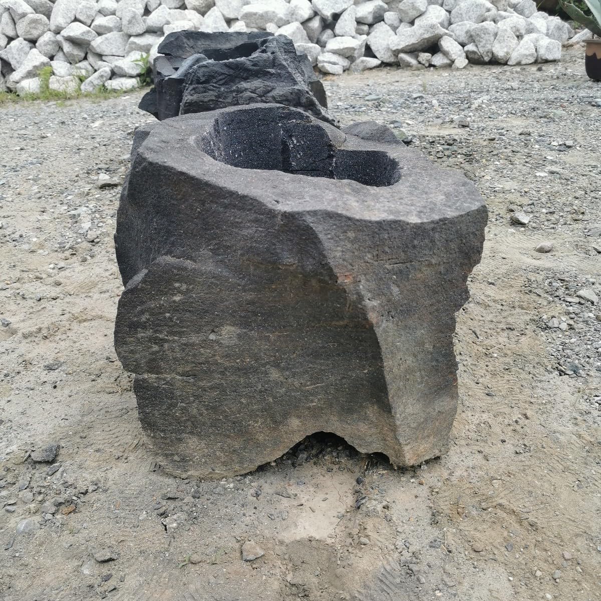 Amazon.co.jp: 浅間溶岩石鉢56キロ2庭石鑑賞石石盆石水石灯籠庭