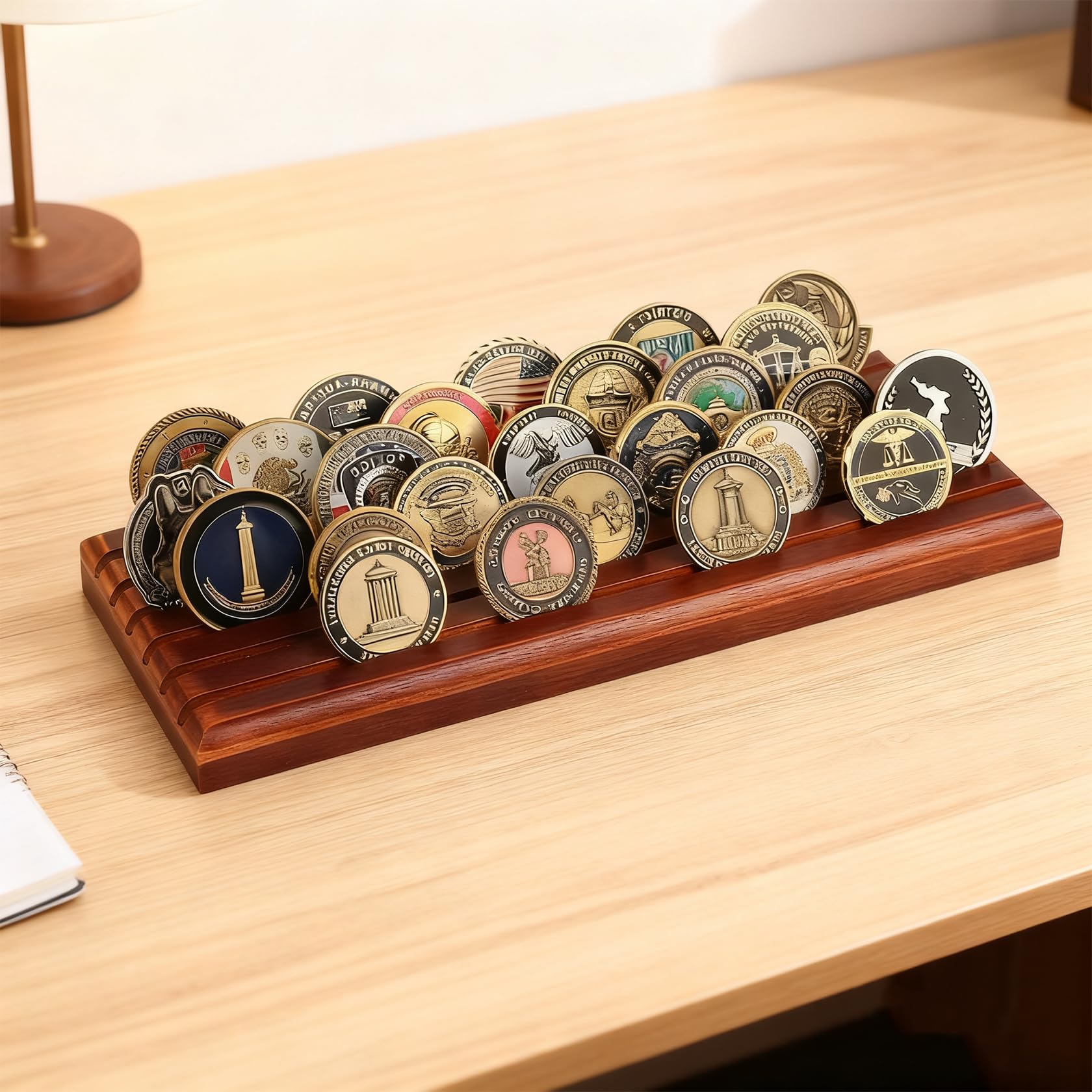 Espositore per monete in legno naturale – 6 slot per carte di credito per oltre 30 monete – Elegante porta monete da collezione per collezione di monete e cimeli – 33 × 13 × 3 cm, stabile contenitore
