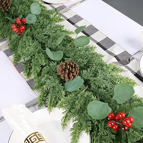 Miniatura 6 de Guirnalda de Navidad de 6 pies, realista, suave y gruesa, guirnalda de pino de cedro sintético verde, guirnalda de ciprés artificial con bayas rojas