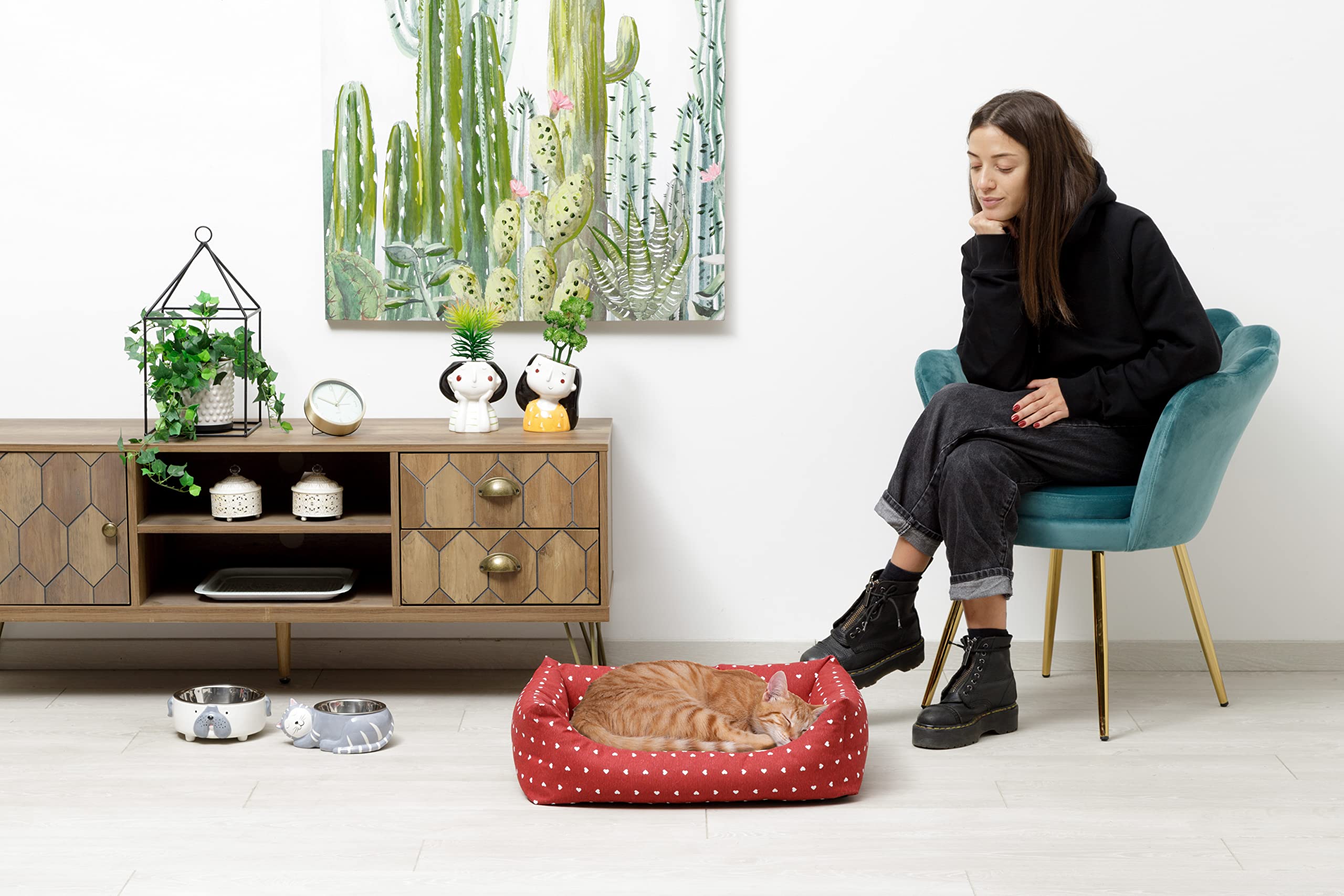 Baroni Home Cuccia per Cane in tessuto Rosso e Beige con Cuori Taglia S 45x60 cm, Morbido Divano Rettangolare, Comodo, per Camera da Letto Salotto Corridoio, Lavabile